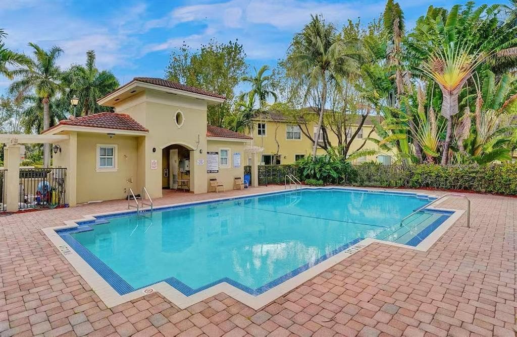 2851 W Prospect Road 1102, Tamarac, FL 33309 — photo 16 of 17