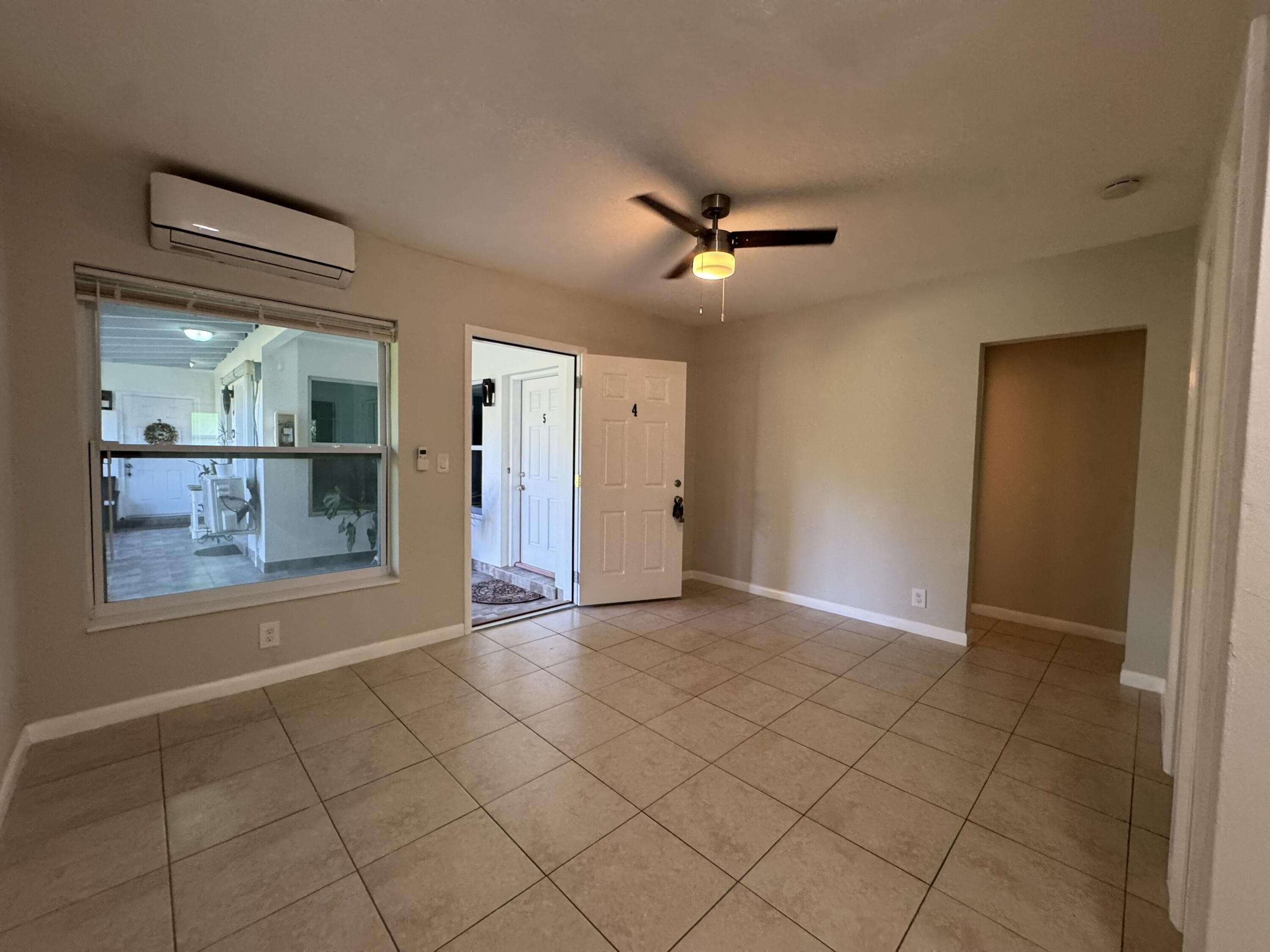 625 NE 14th Avenue 4, Fort Lauderdale, FL 33304 — photo 2 of 19