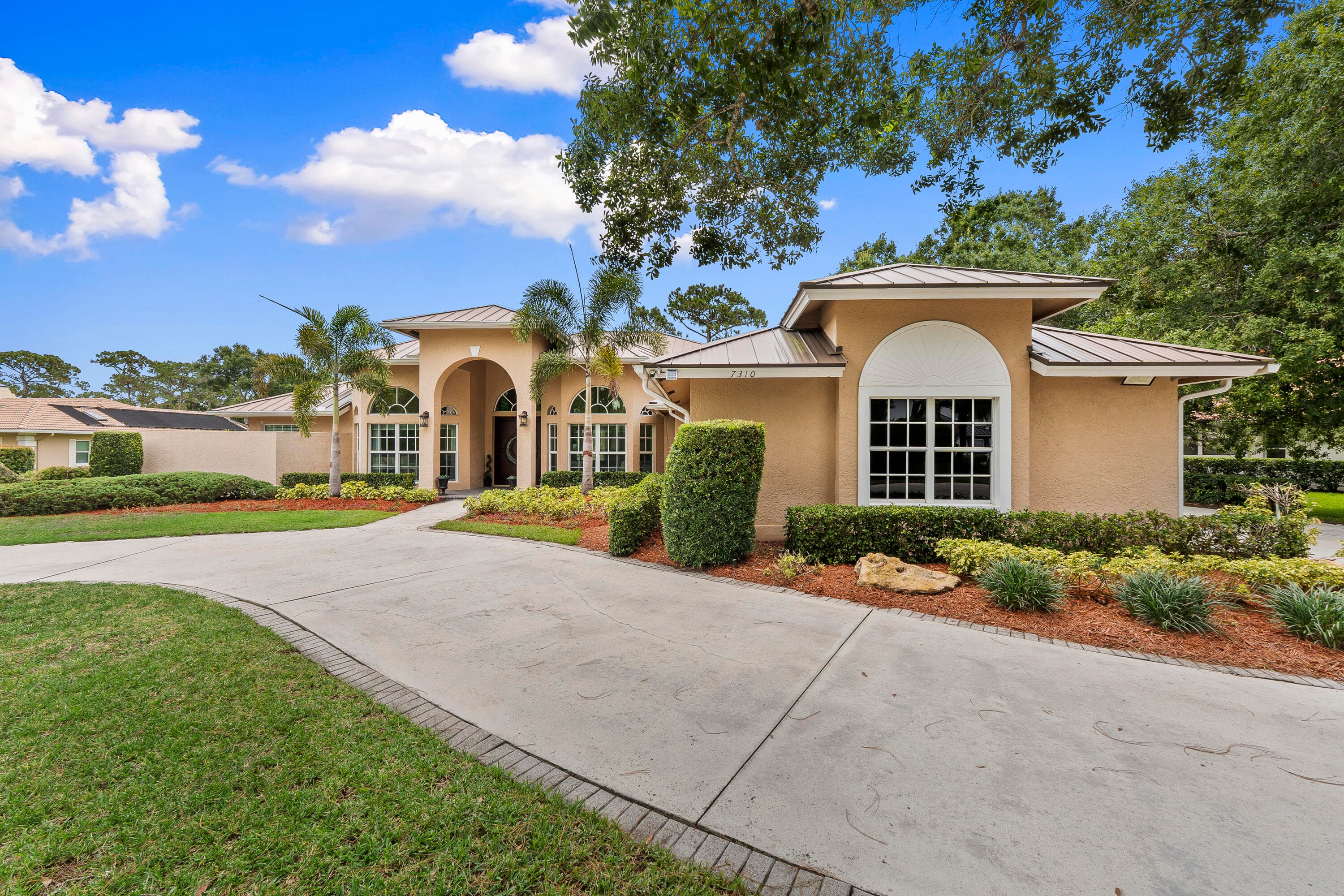 7310 Reserve Creek Drive, Port St. Lucie, FL 34986 — photo 4 of 74