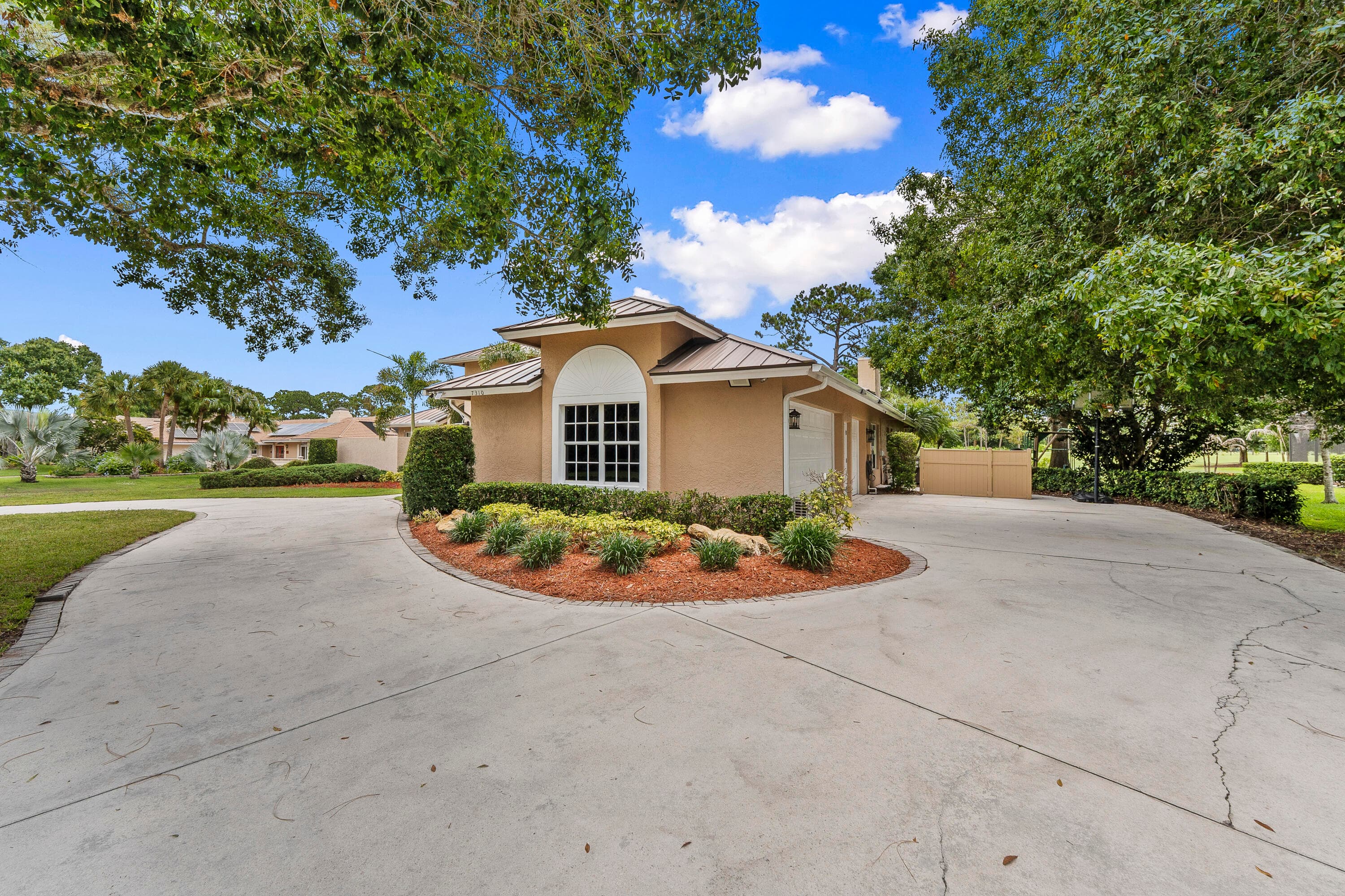 7310 Reserve Creek Drive, Port St. Lucie, FL 34986 — photo 8 of 74
