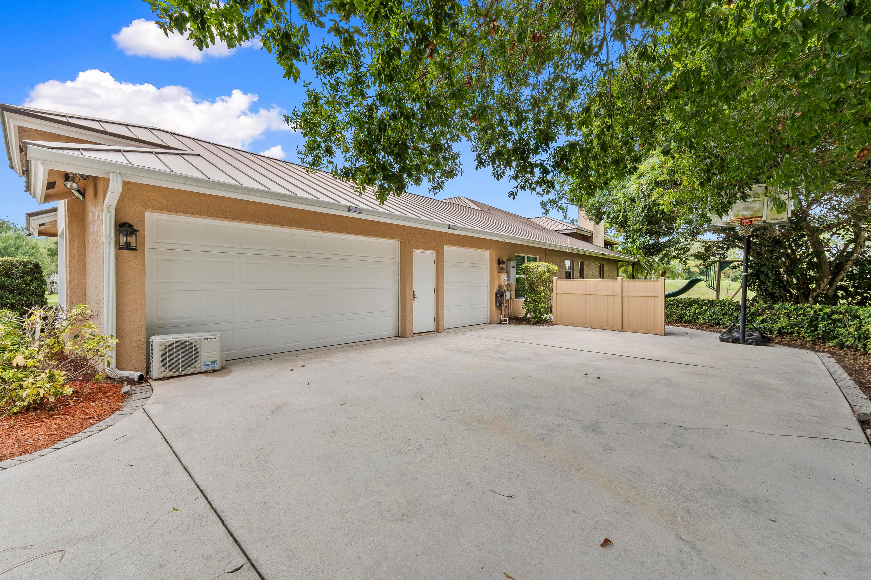 7310 Reserve Creek Drive, Port St. Lucie, FL 34986 — photo 12 of 74