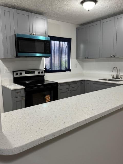 322 SW 2nd Street 3, Pompano Beach, FL 33060 — photo 8 of 11