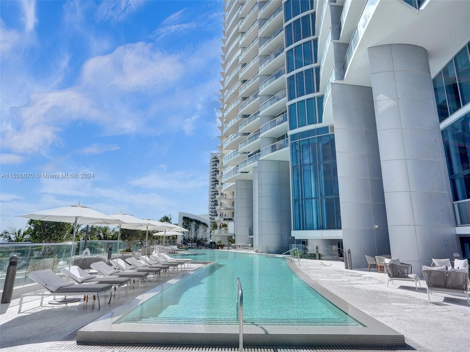 17001 Collins Avenue 4204, Sunny Isles Beach, FL 33160 — photo 29 of 33