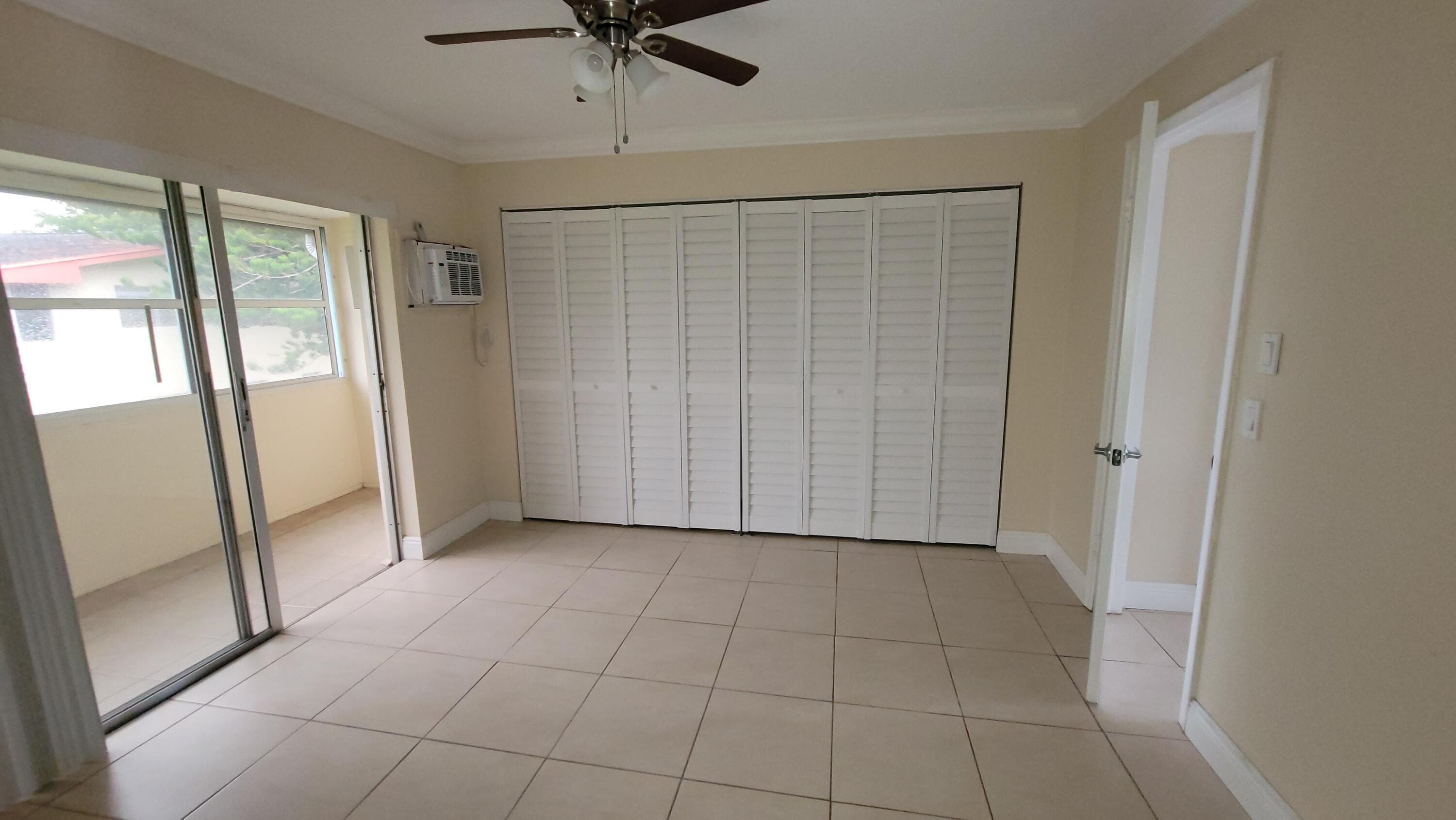 375 Camden P, West Palm Beach, FL 33417 — photo 10 of 31