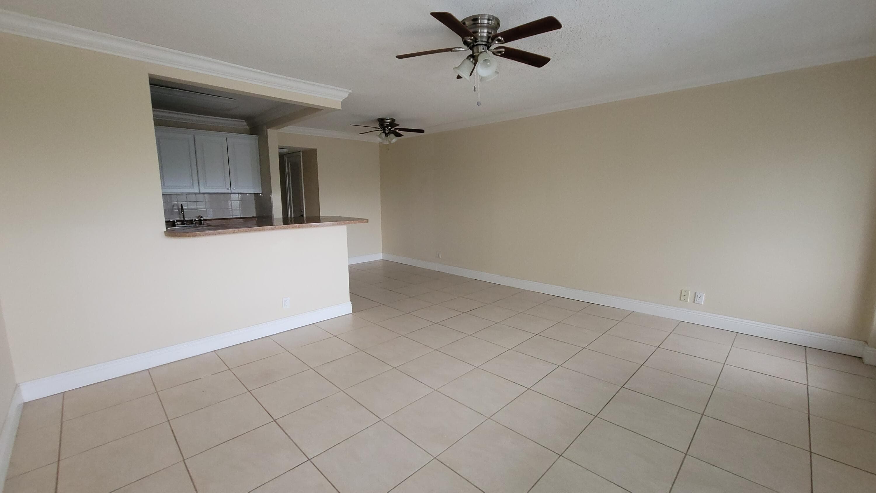 375 Camden P, West Palm Beach, FL 33417 — photo 12 of 31