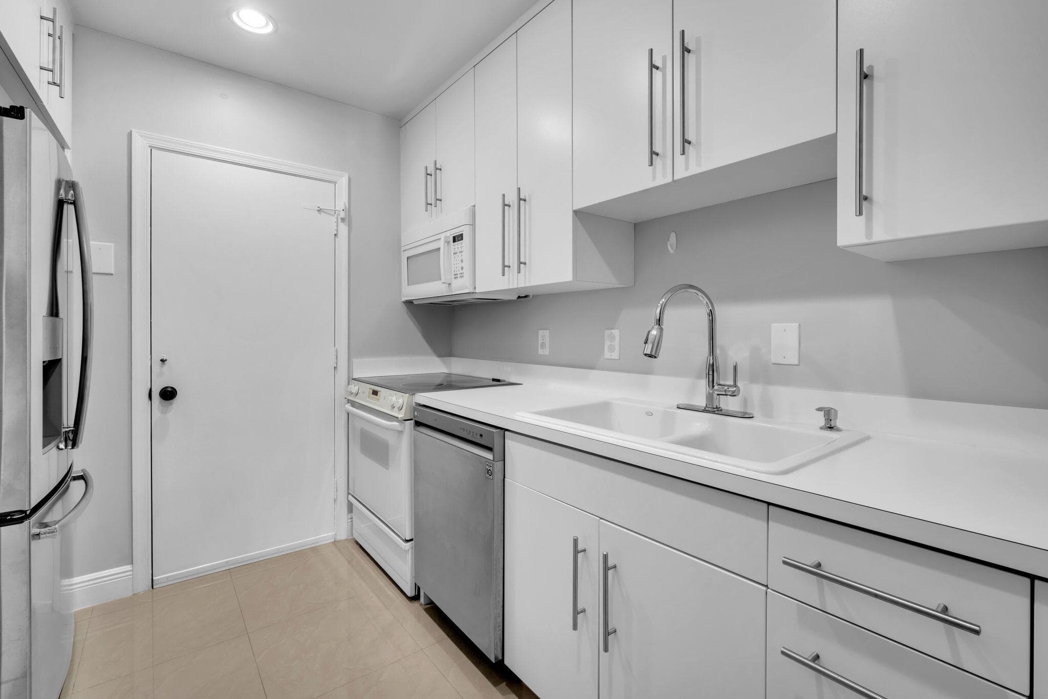 6600 NE 22nd Way 2305, Fort Lauderdale, FL 33308 — photo 13 of 25