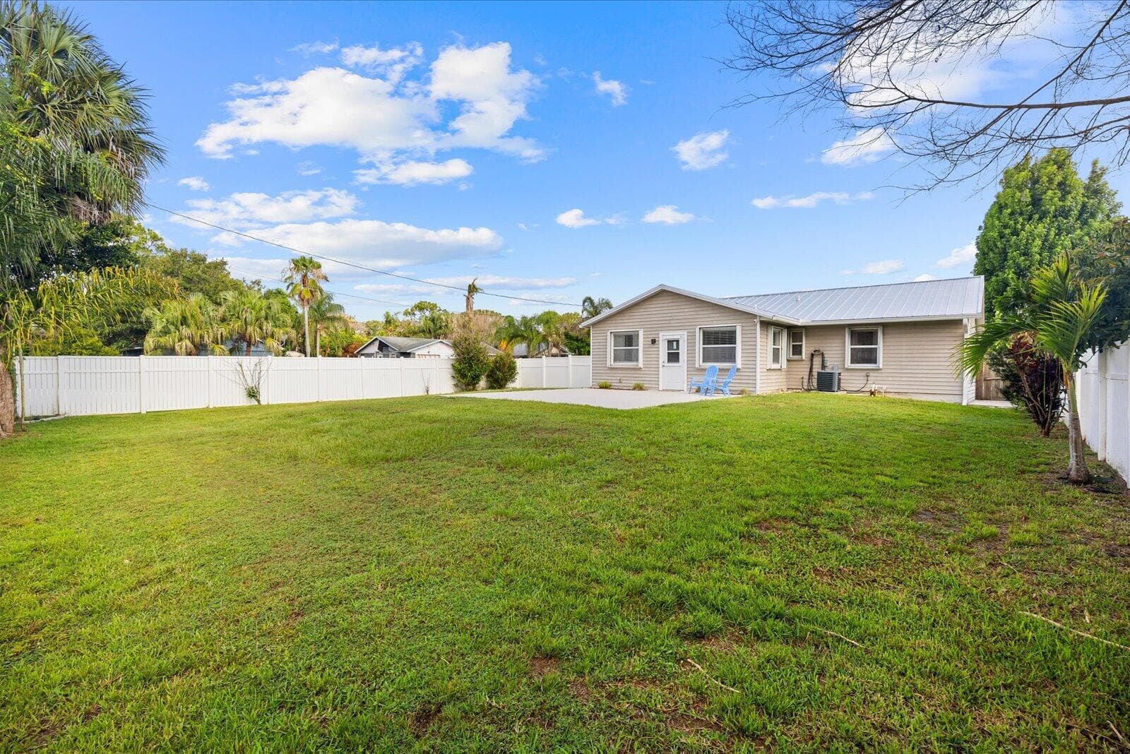 2920 SE Cypress Street, Stuart, FL 34997 — photo 30 of 38