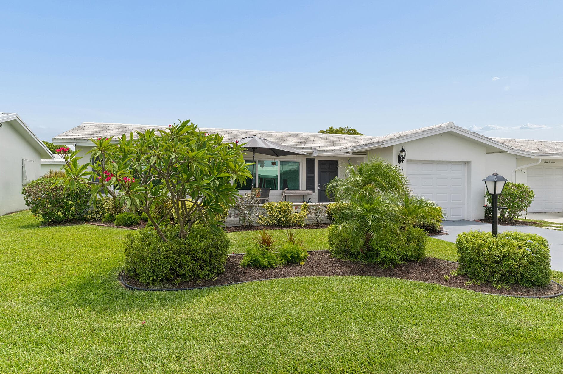 709 SW 15th Street, Boynton Beach, FL 33426 — photo 2 of 11