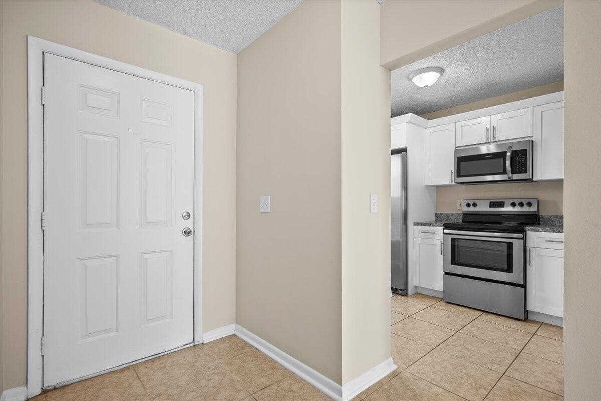 144 Deerfield Court, Jupiter, FL 33458 — photo 4 of 23