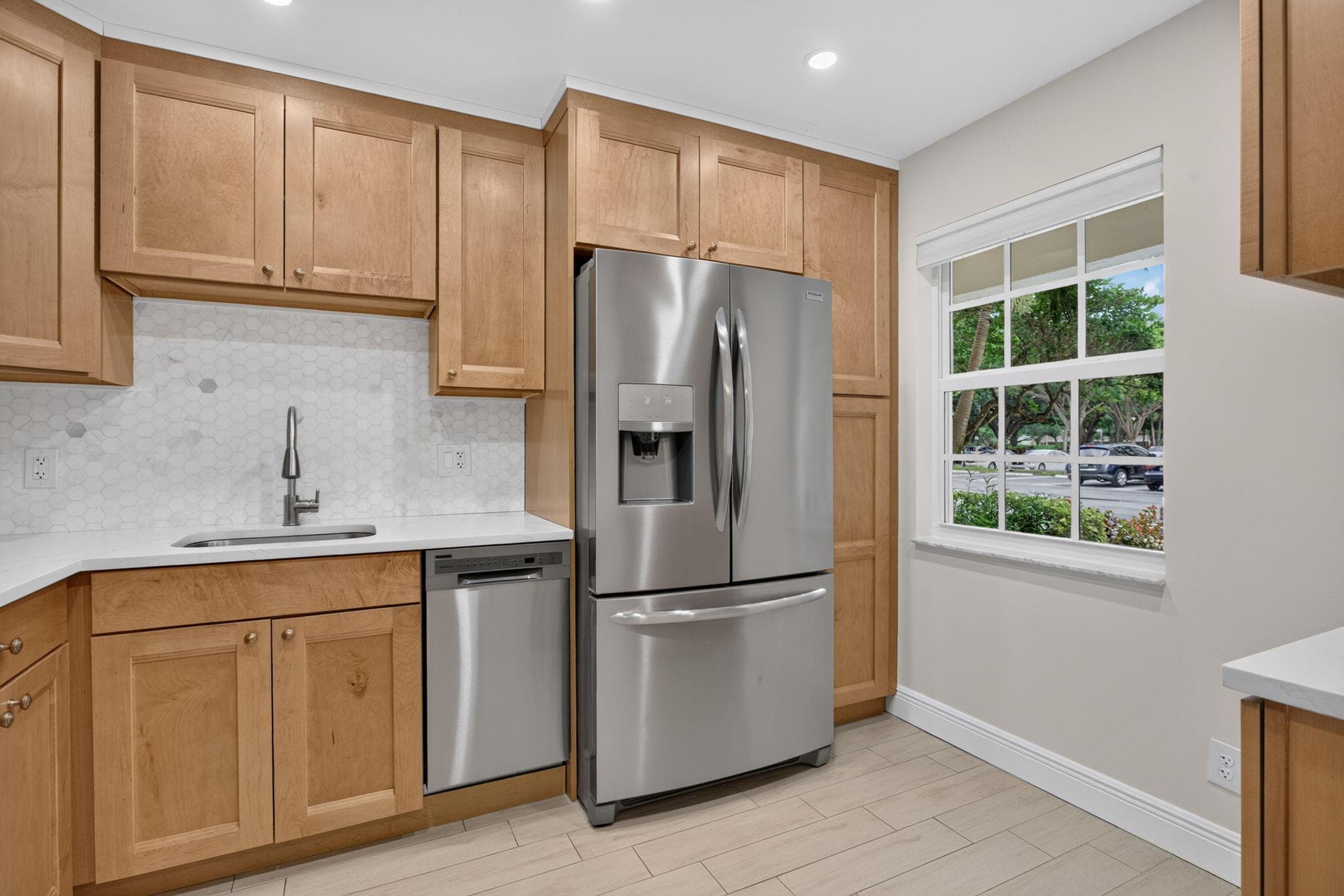 3520 Oaks Way 110, Pompano Beach, FL 33069 — photo 4 of 54