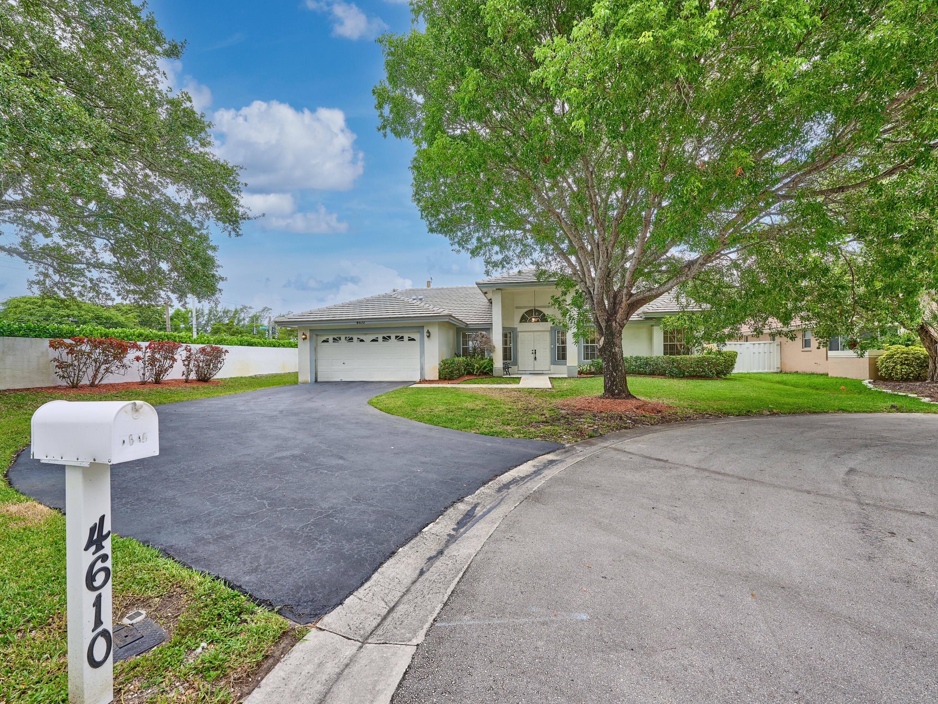 4610 NW 100th Way, Coral Springs, FL 33076 — photo 4 of 90