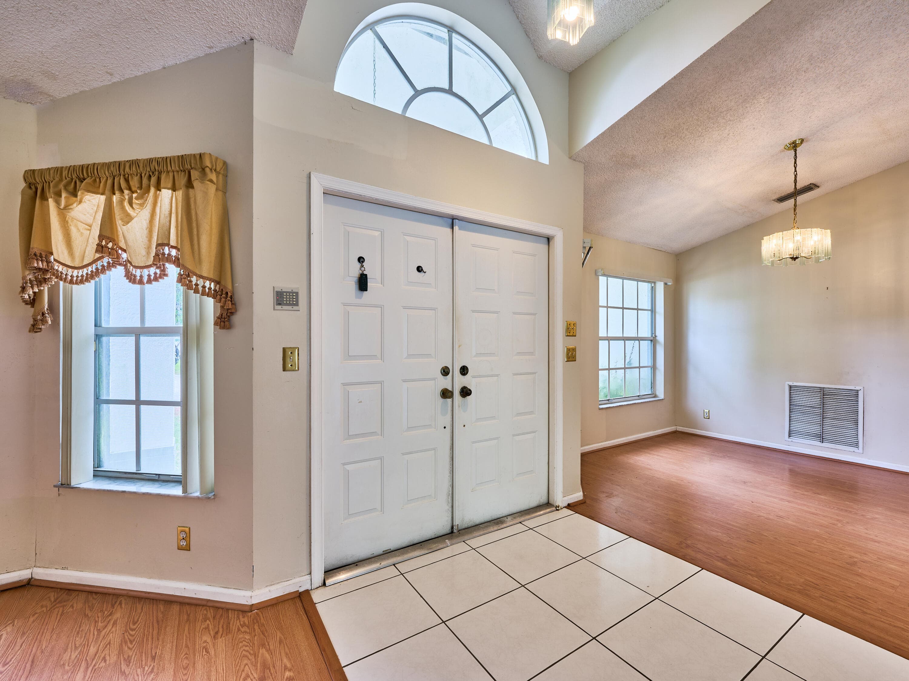 4610 NW 100th Way, Coral Springs, FL 33076 — photo 13 of 90