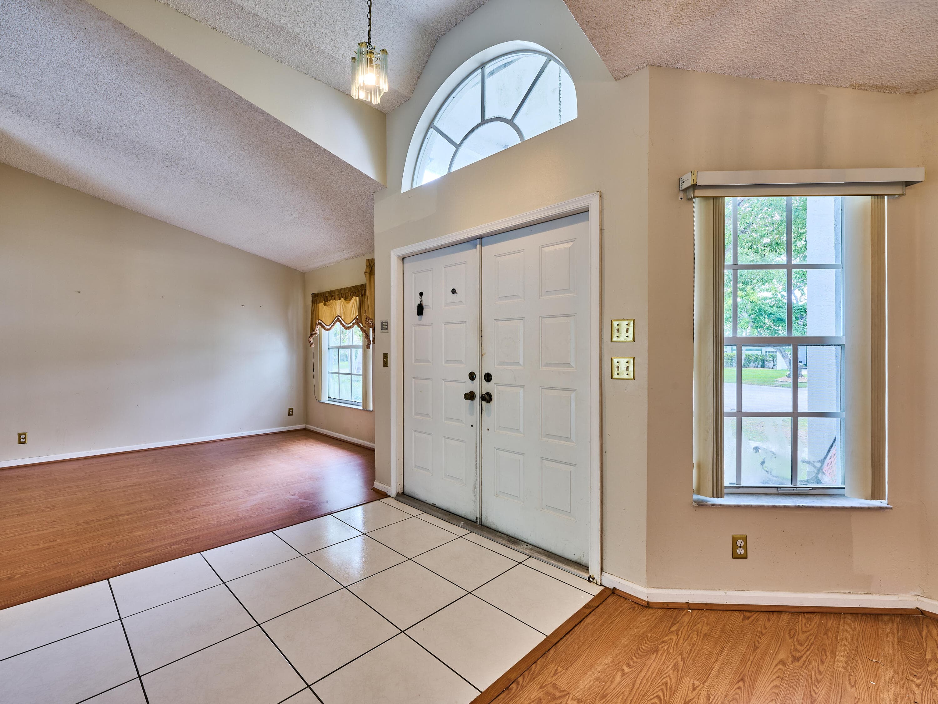 4610 NW 100th Way, Coral Springs, FL 33076 — photo 14 of 90