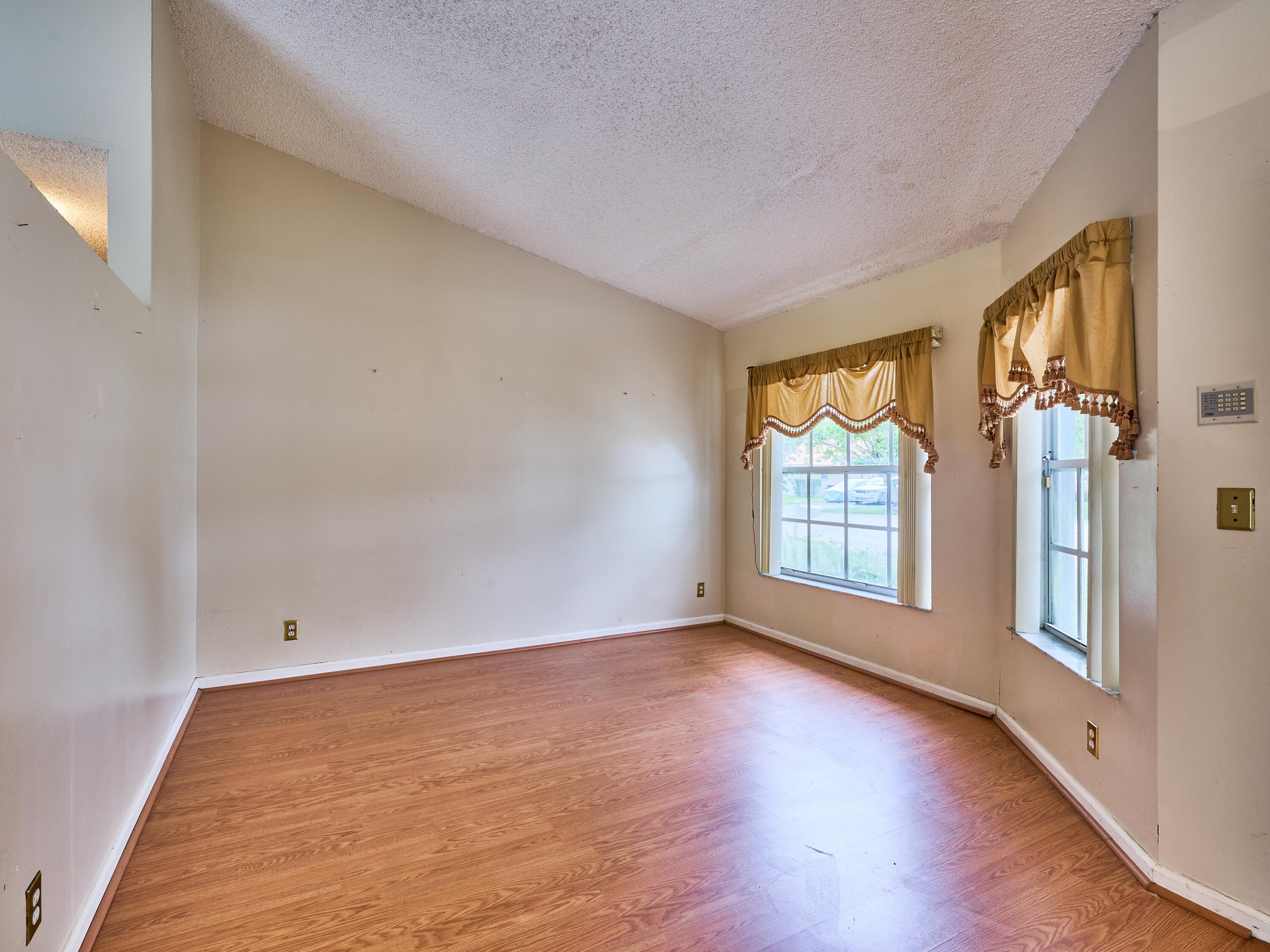 4610 NW 100th Way, Coral Springs, FL 33076 — photo 15 of 90