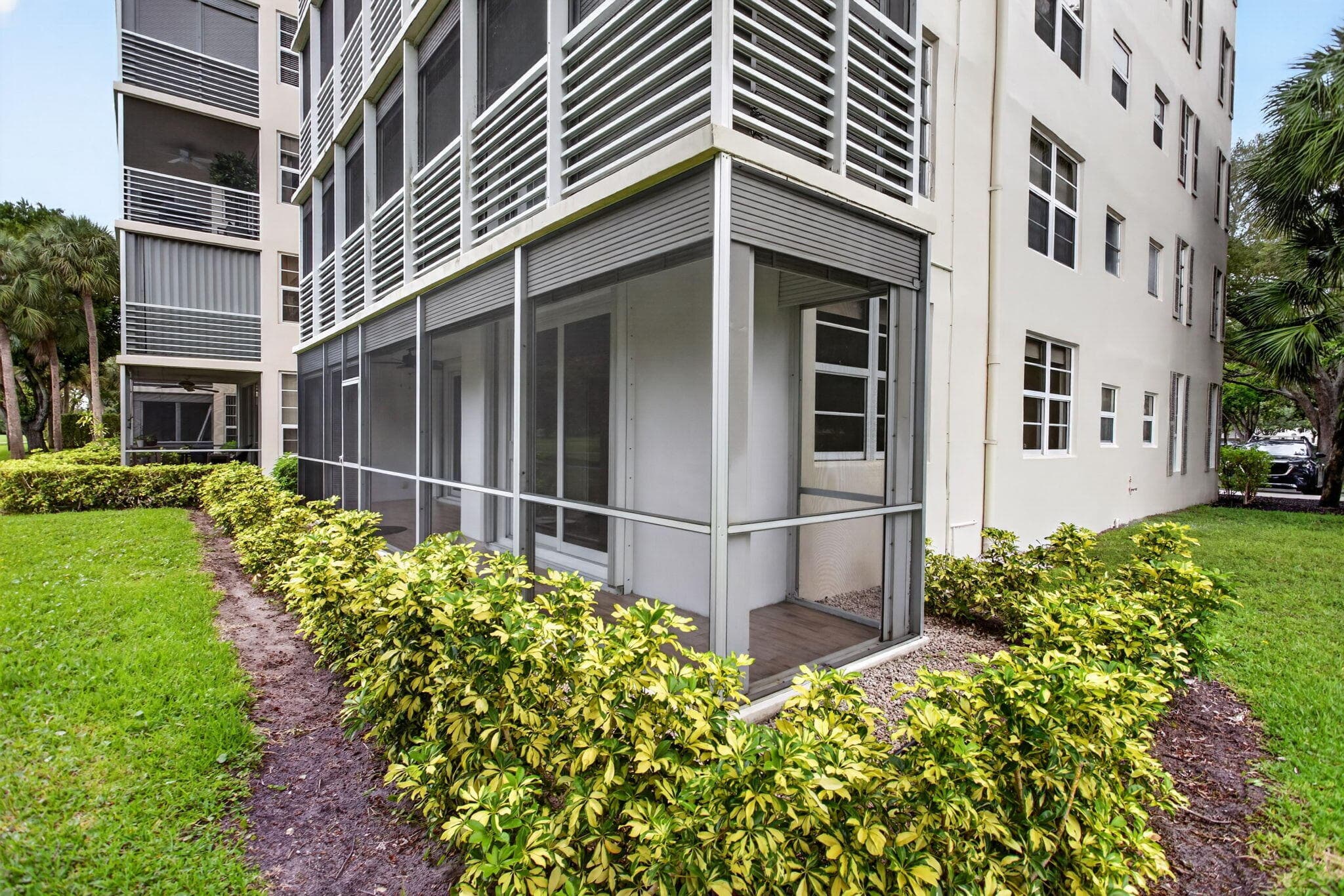 3520 Oaks Way 110, Pompano Beach, FL 33069 — photo 41 of 54