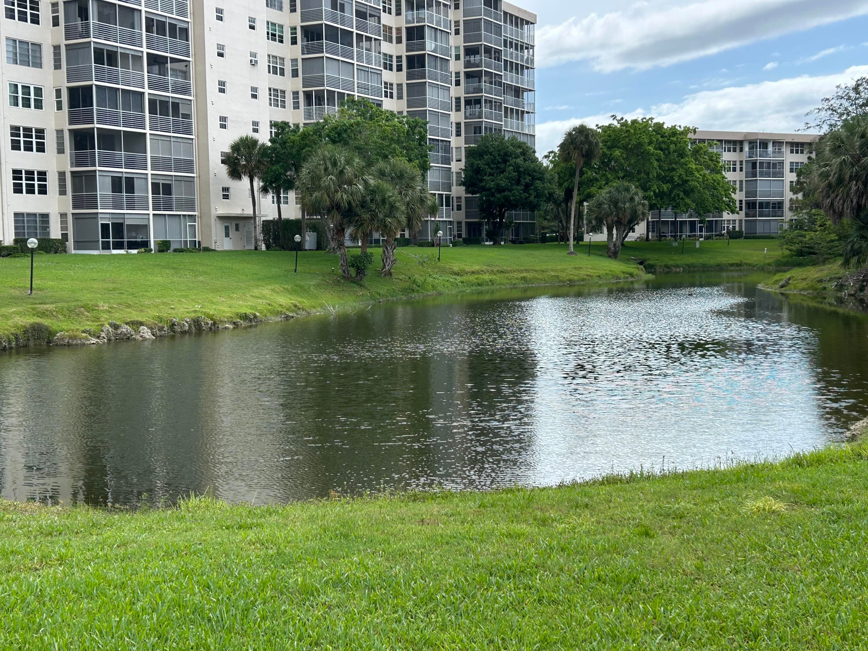 3520 Oaks Way 110, Pompano Beach, FL 33069 — photo 44 of 54