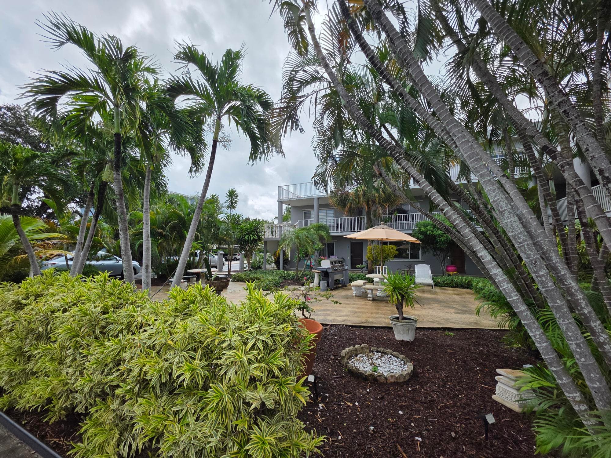 201 S Lakeside Drive, Lake Worth Beach, FL 33460 — photo 6 of 53