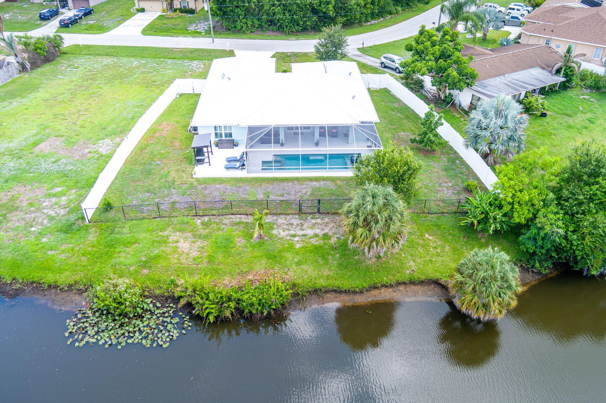 186 NE Dominican Terrace, FL 34983 — photo 5 of 52