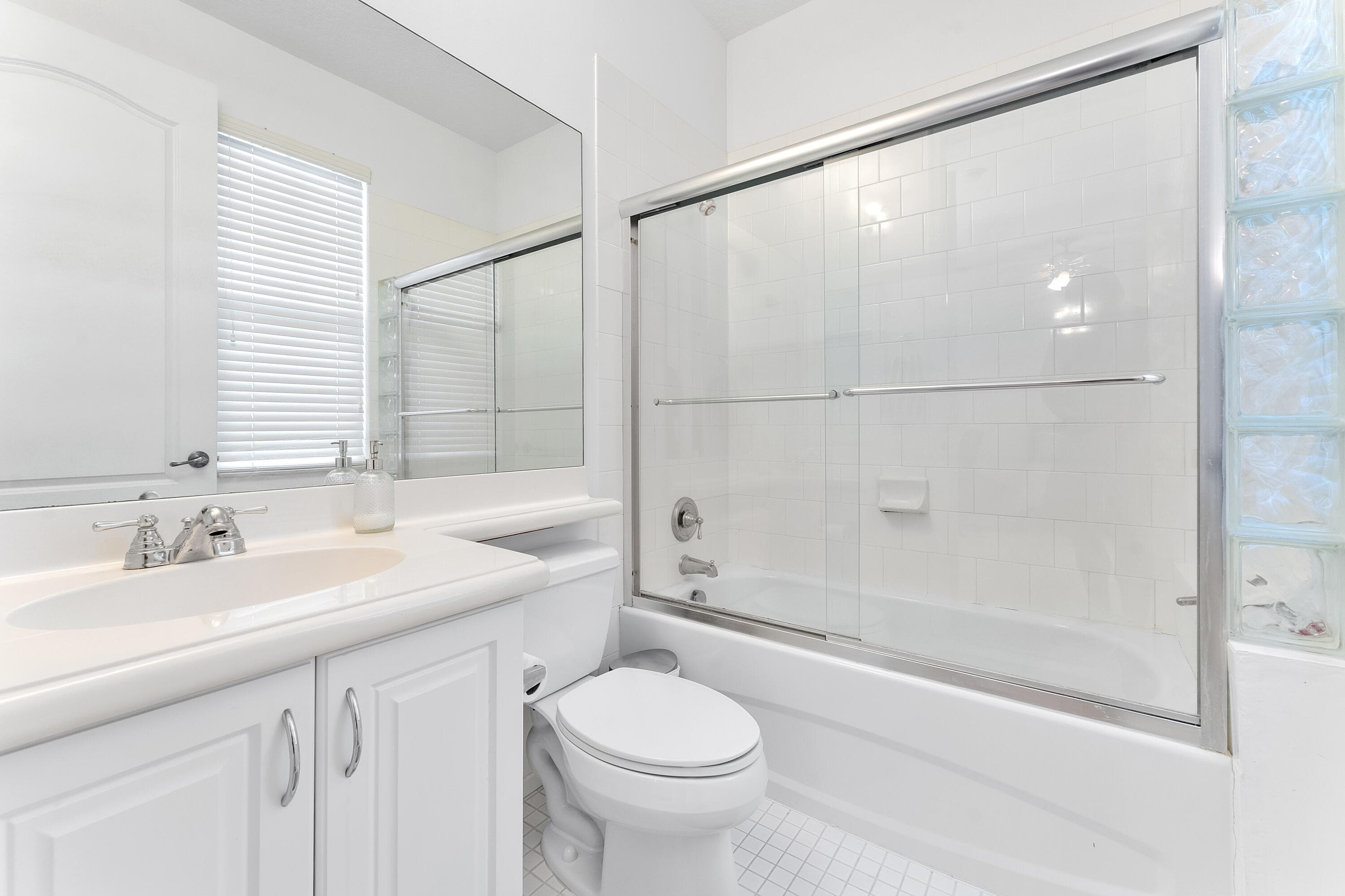 638 NW 38th Circle, Boca Raton, FL 33431 — photo 10 of 57