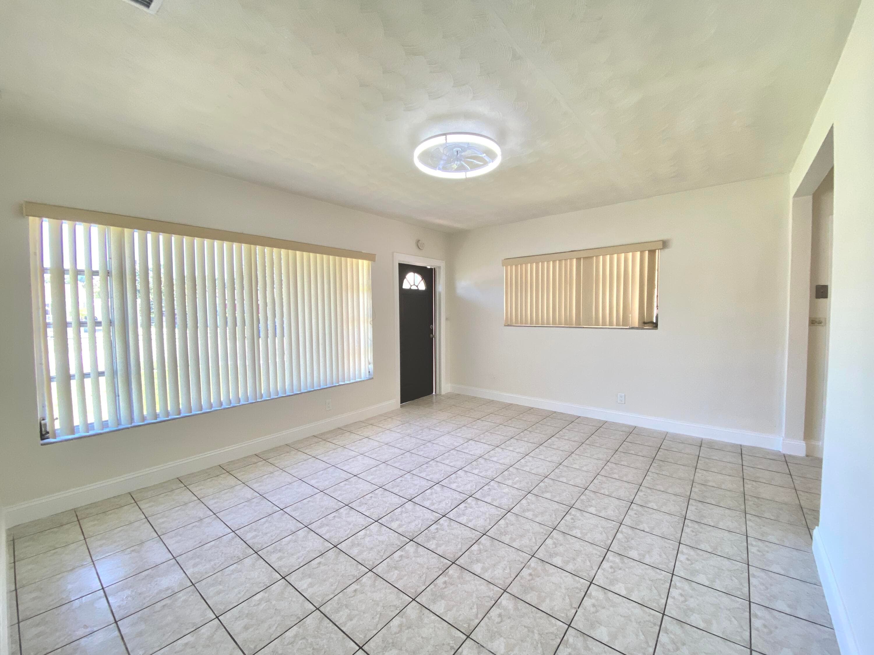 6751 Liberty Street, Hollywood, FL 33024 — photo 6 of 27
