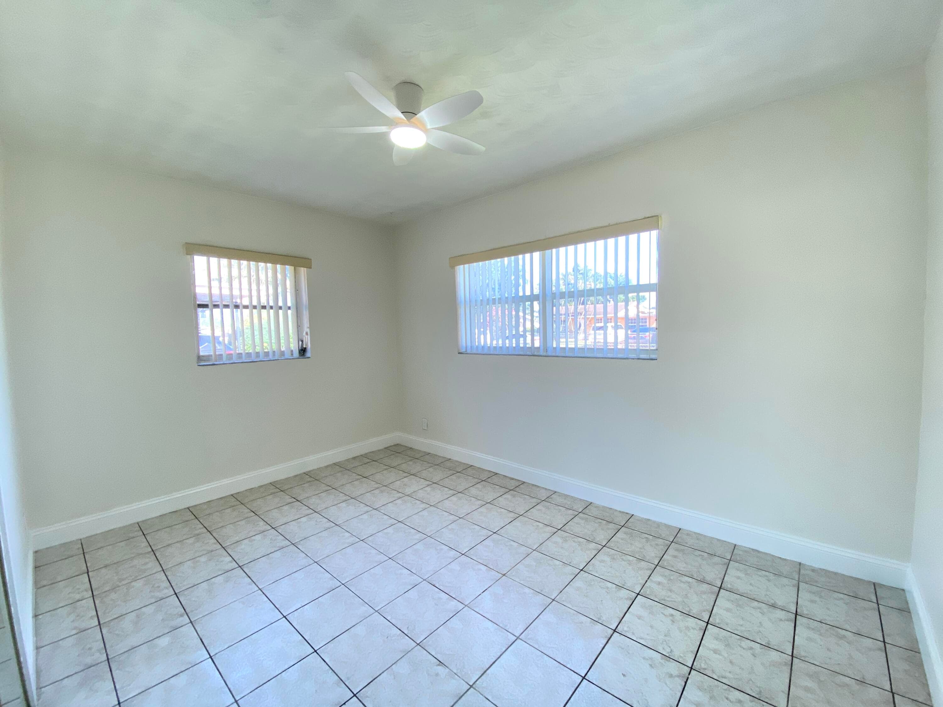 6751 Liberty Street, Hollywood, FL 33024 — photo 8 of 27
