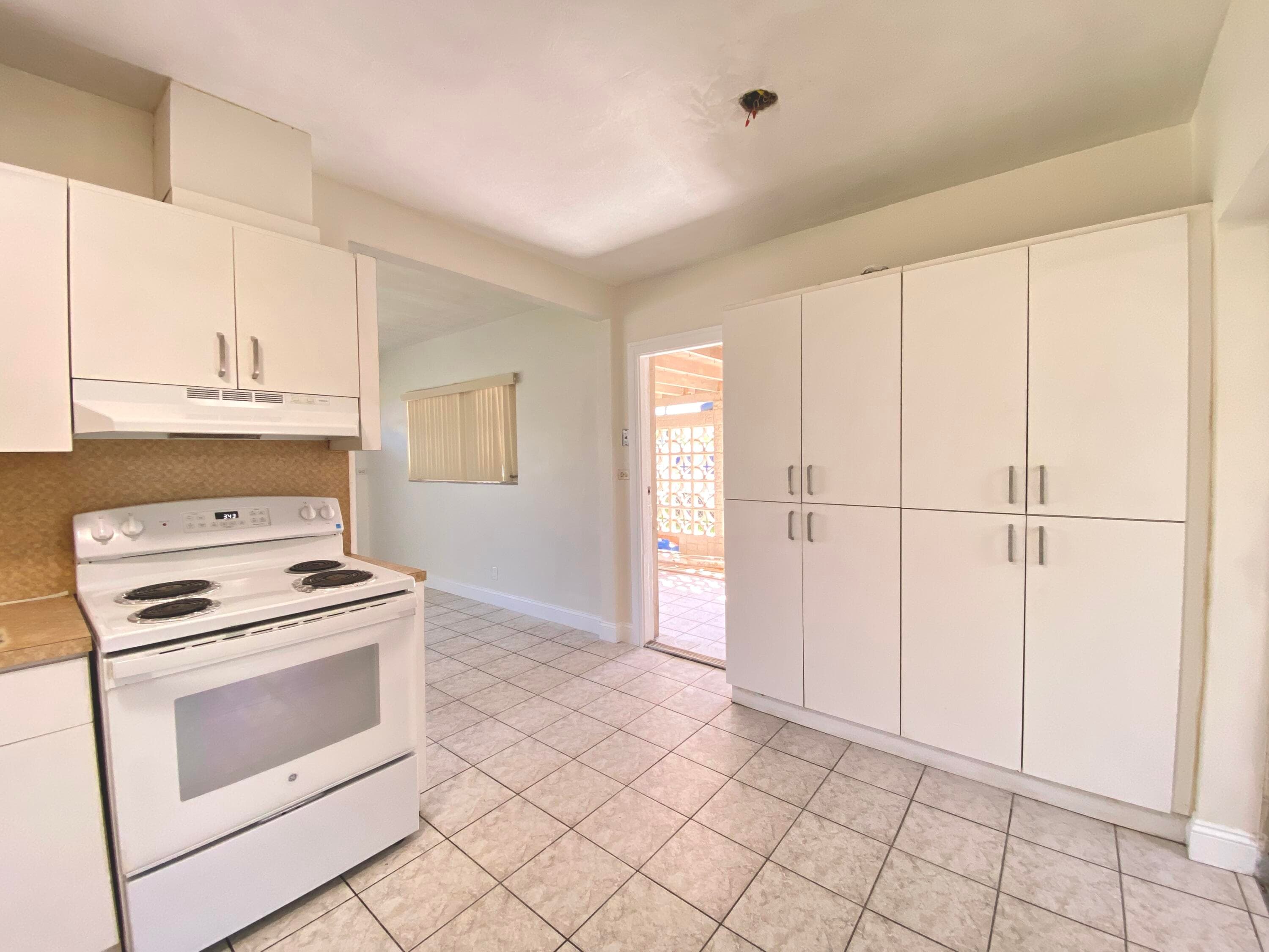 6751 Liberty Street, Hollywood, FL 33024 — photo 16 of 27