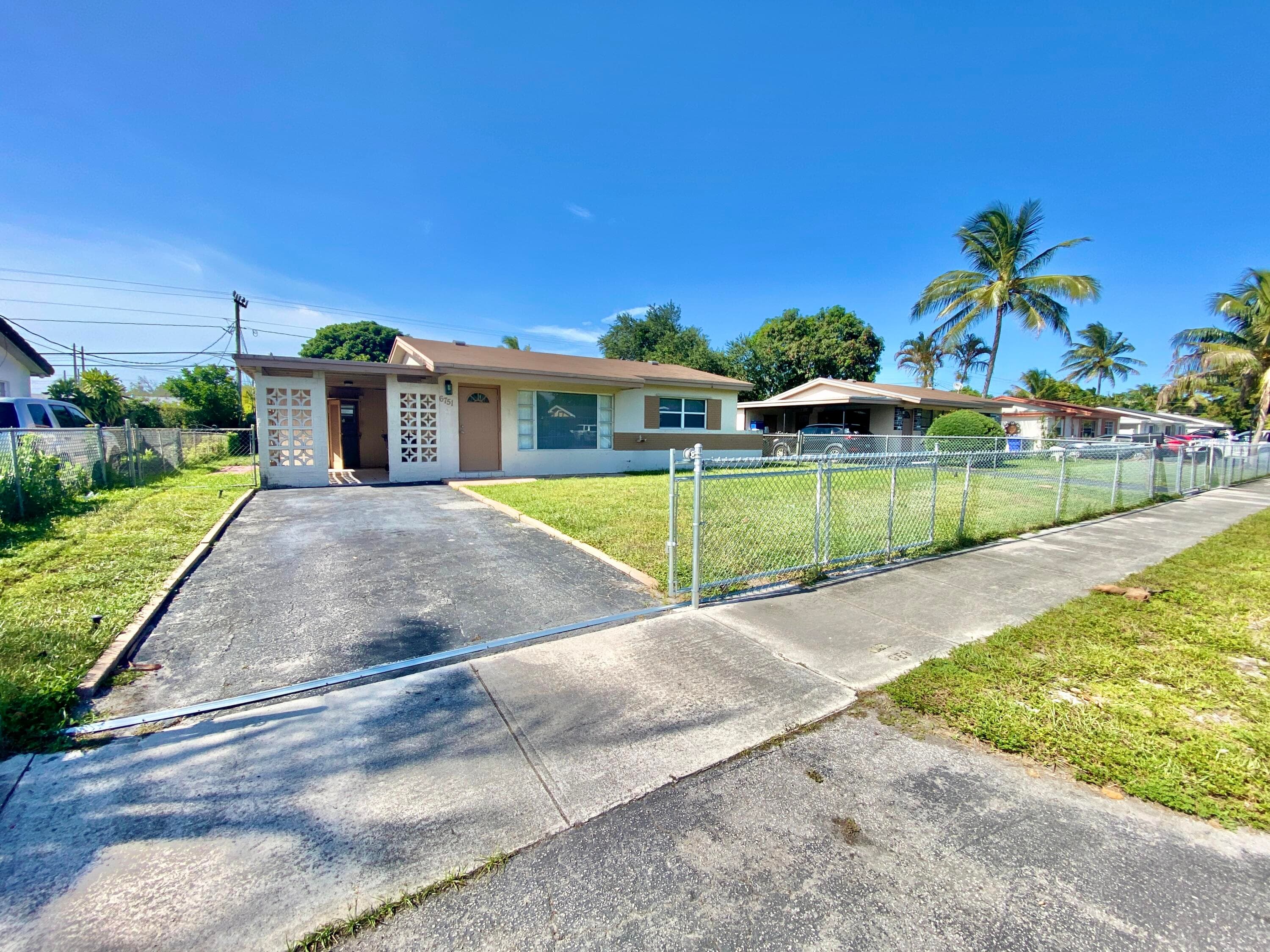 6751 Liberty Street, Hollywood, FL 33024 — photo 20 of 27