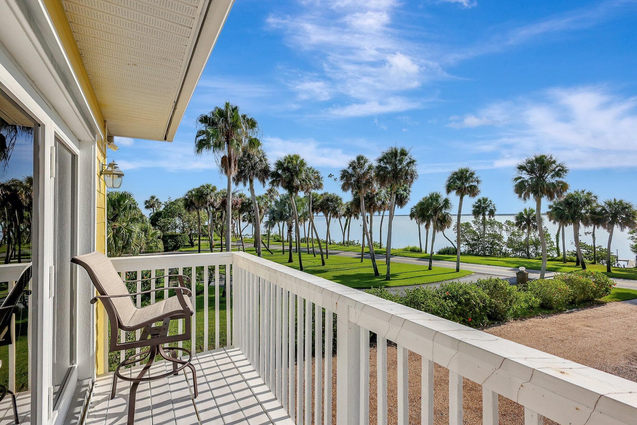 7501 S Indian River Drive, Fort Pierce, FL 34982 — photo 13 of 43