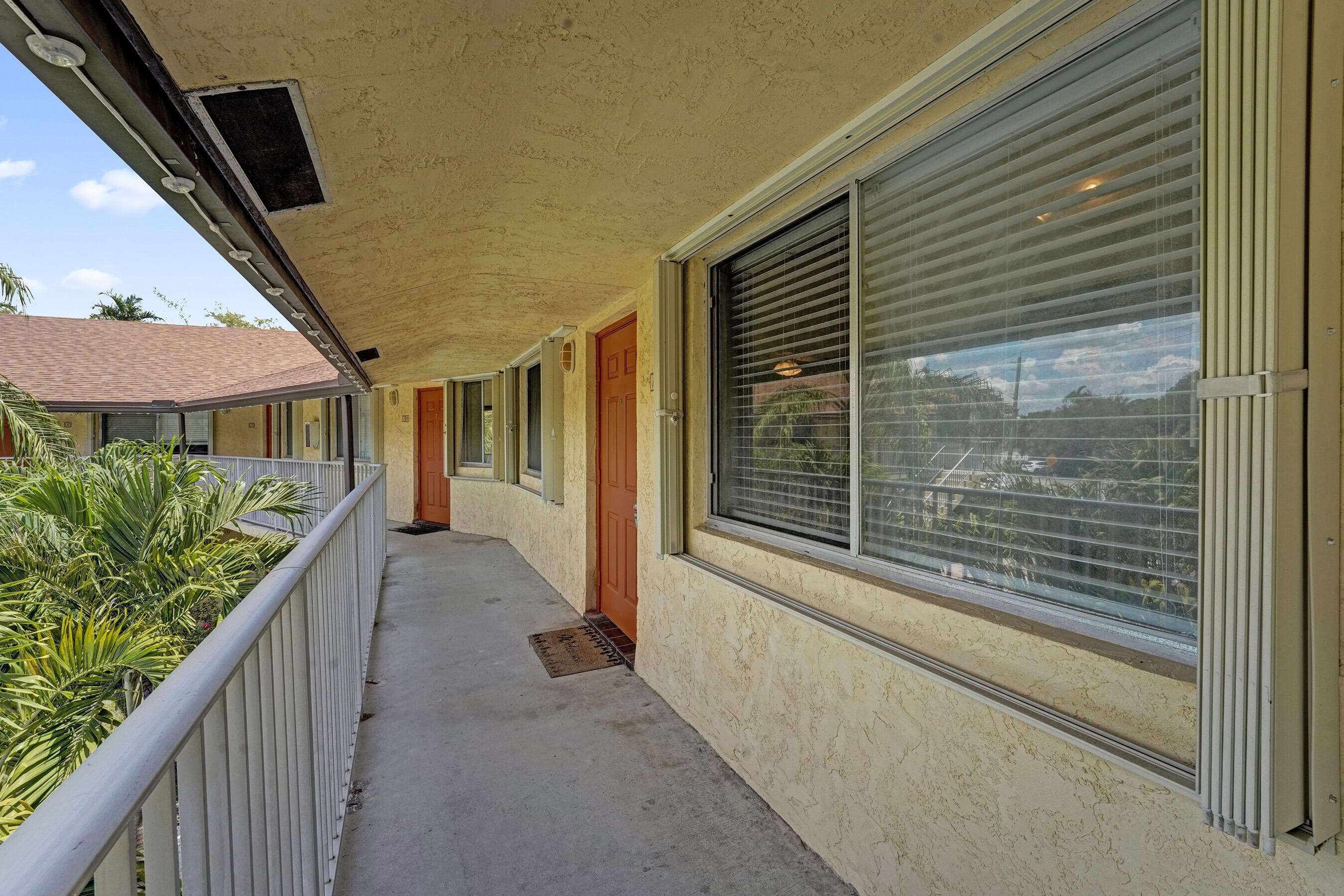 1250 Miami Road 11, Fort Lauderdale, FL 33316 — photo 5 of 38
