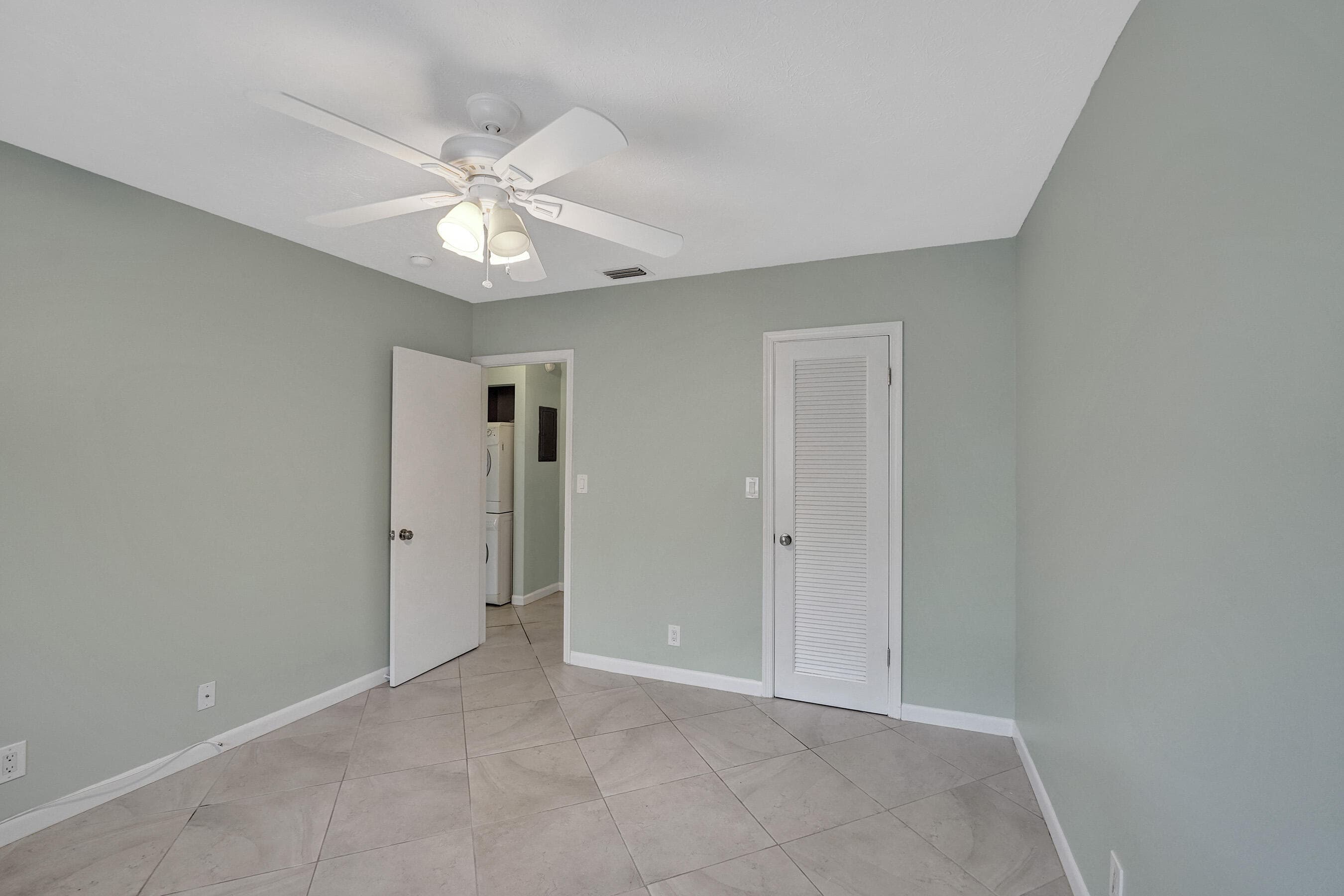 1250 Miami Road 11, Fort Lauderdale, FL 33316 — photo 18 of 38