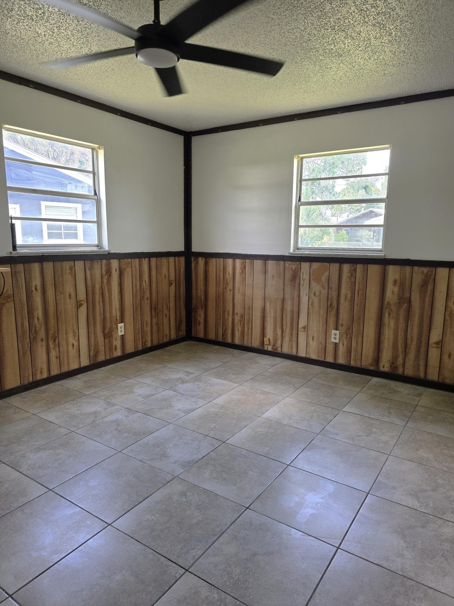 582 NW Sherbrooke Avenue, Port St. Lucie, FL 34983 — photo 12 of 17