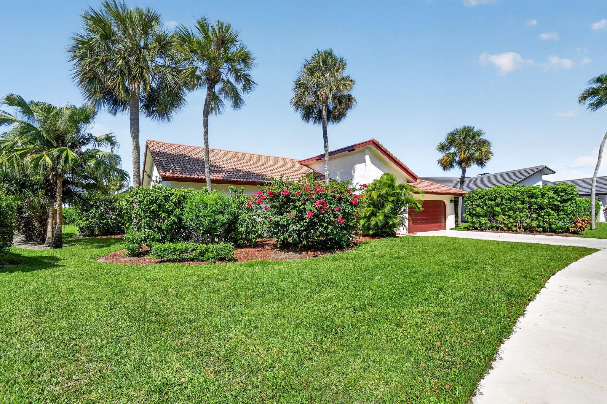 2400 SW 23rd Cranbrook Drive, Boynton Beach, FL 33436 — photo 2 of 106