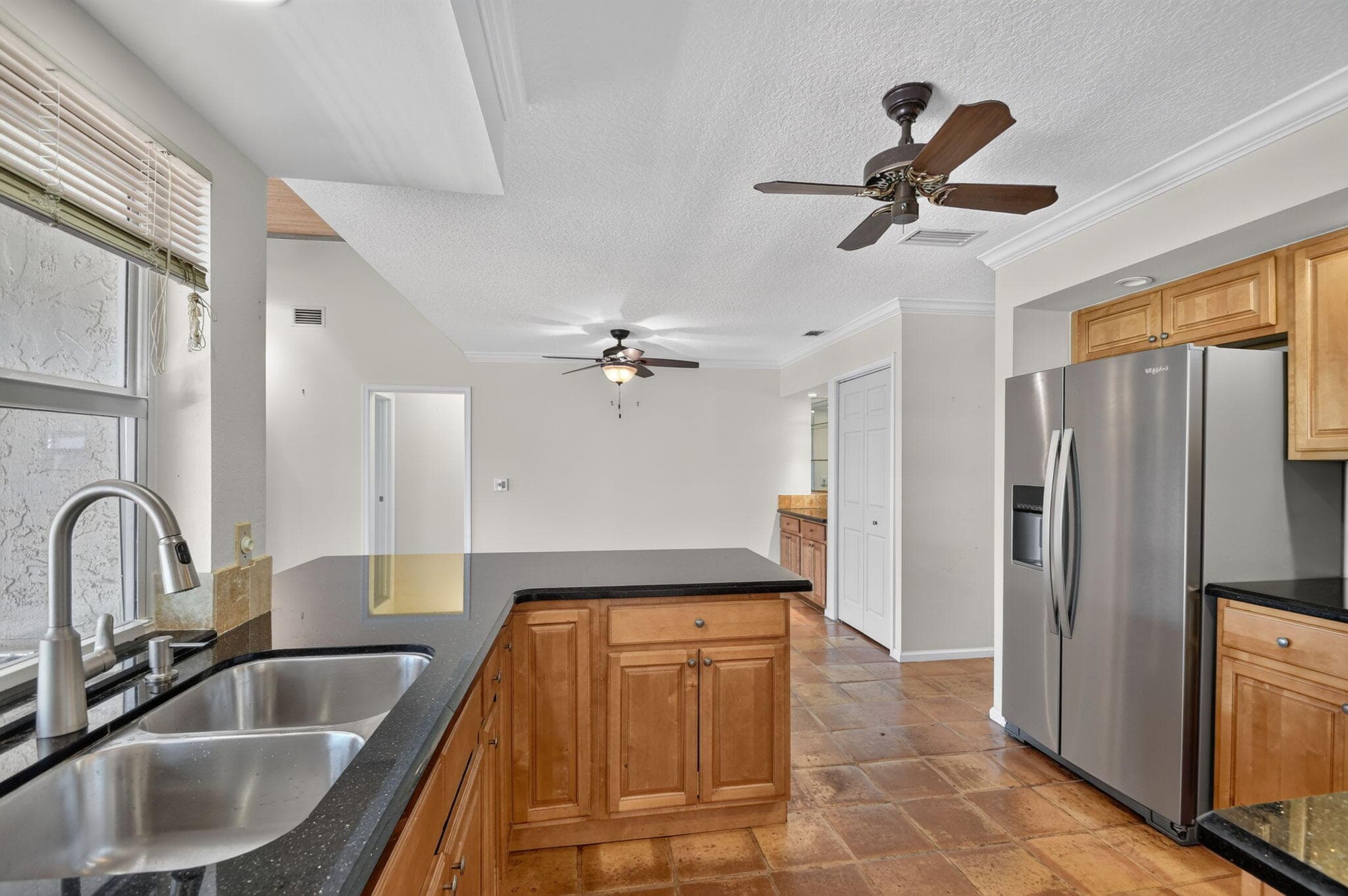 2400 SW 23rd Cranbrook Drive, Boynton Beach, FL 33436 — photo 14 of 106