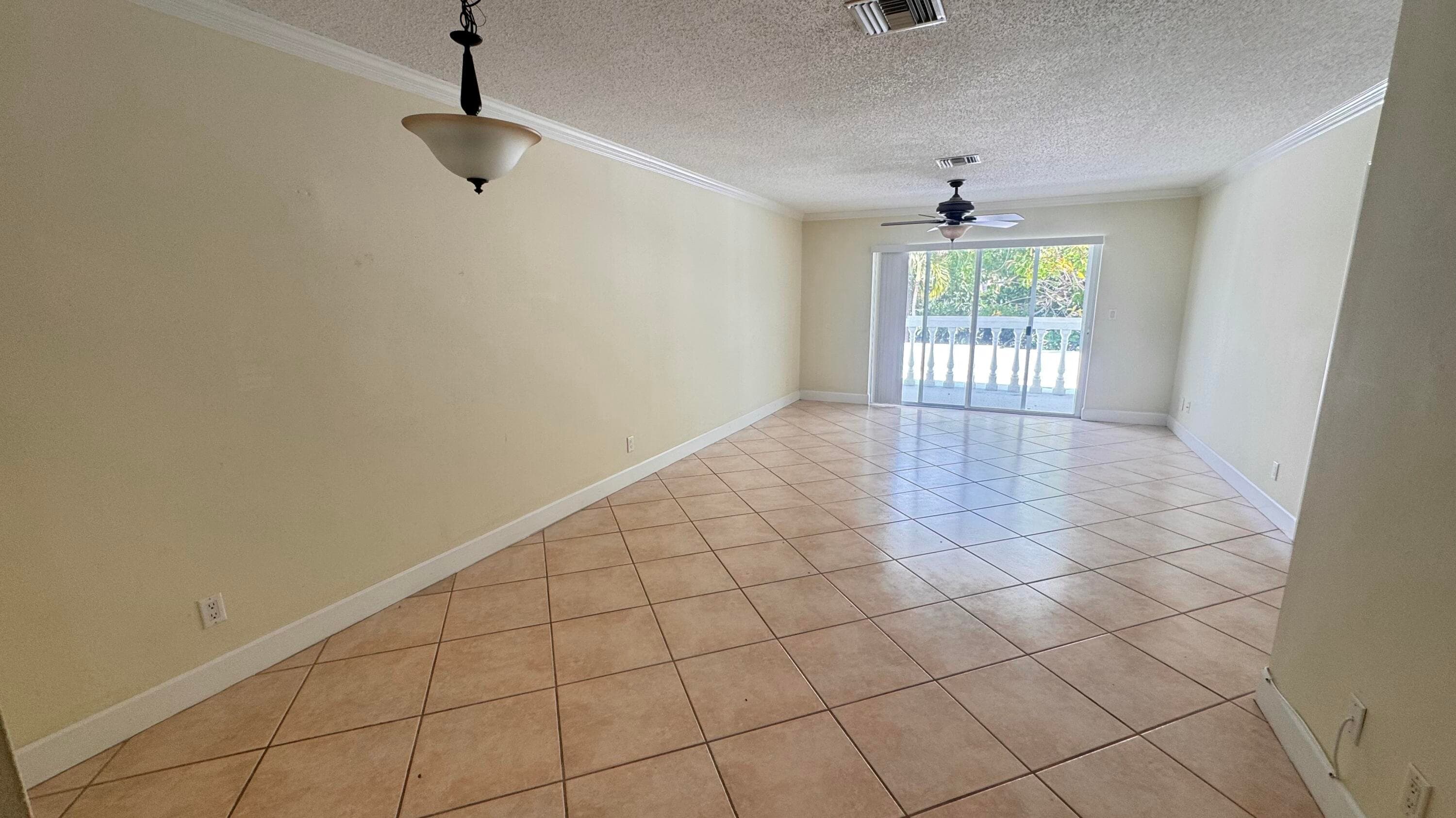 1727 Jimmy Buffett Mem Highway 208, Vero Beach, FL 32963 — photo 5 of 12