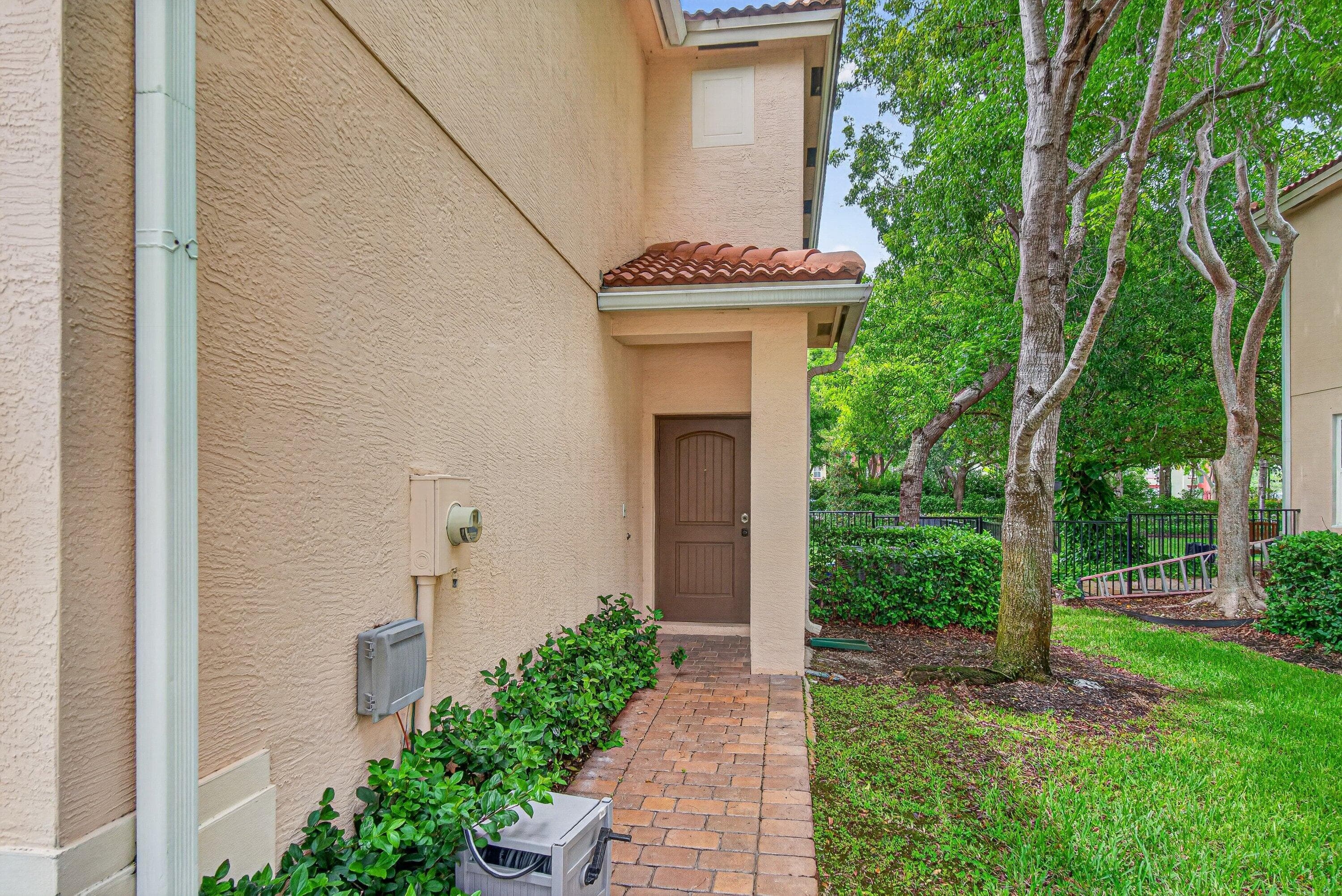 6455 Azura Lake Road, Lake Worth, FL 33463 — photo 5 of 40