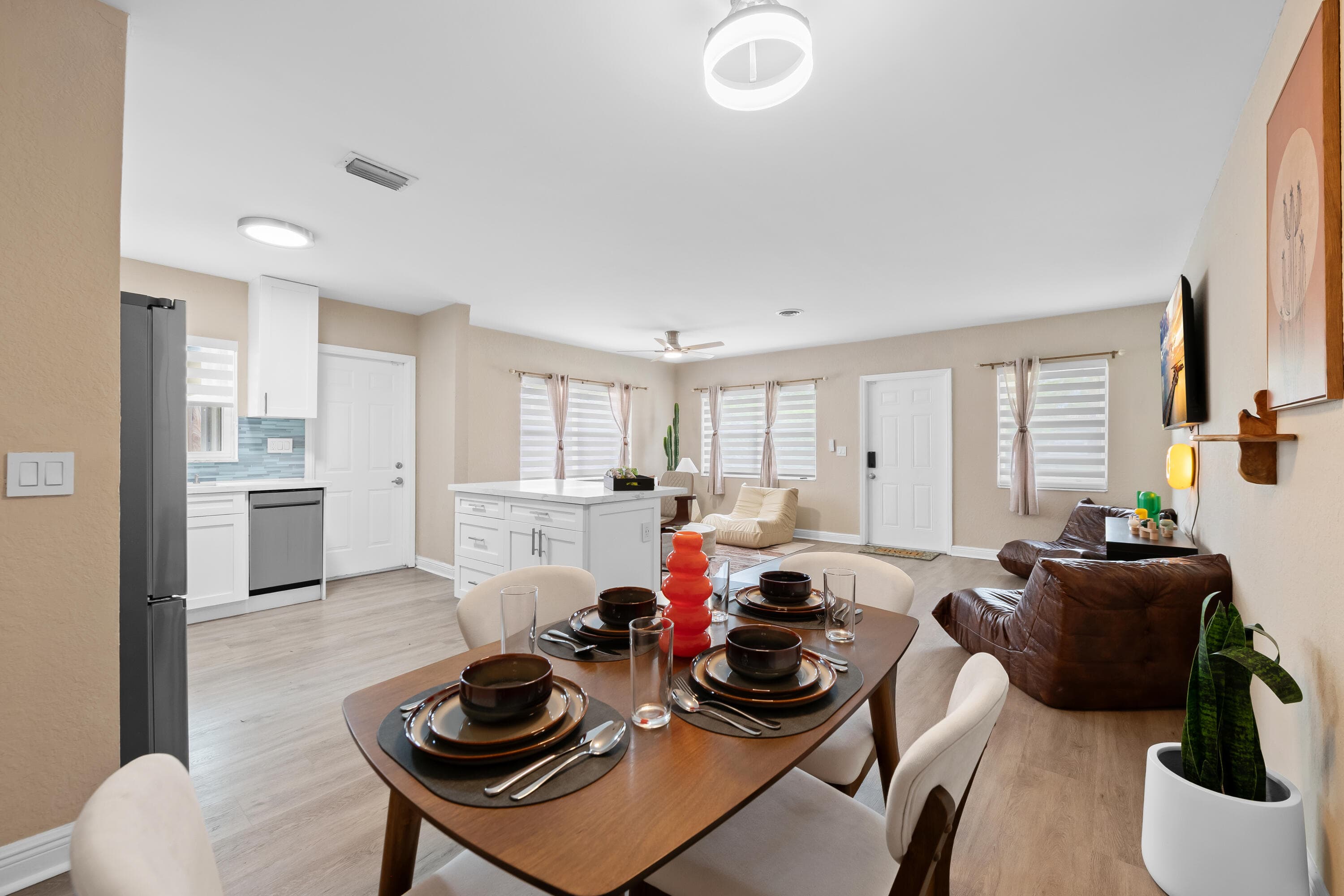 1534 NW 3rd Avenue, Fort Lauderdale, FL 33311 — photo 8 of 19