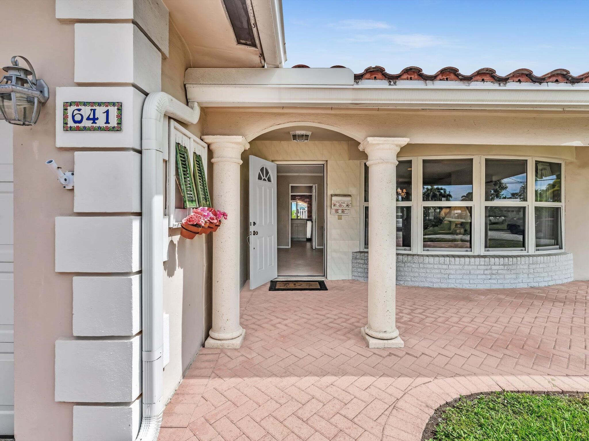 641 SE 11th Street, Pompano Beach, FL 33060 — photo 6 of 56