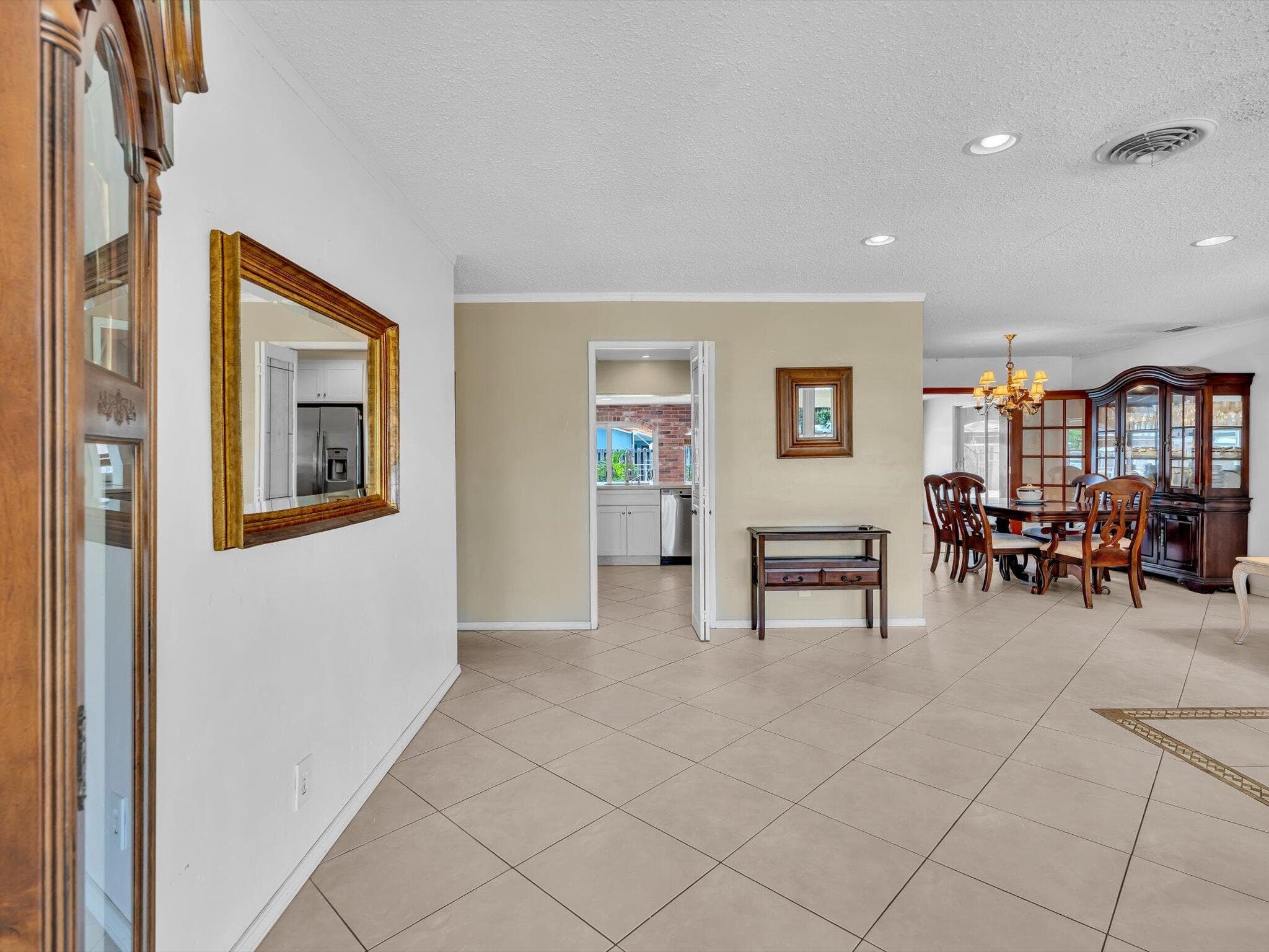 641 SE 11th Street, Pompano Beach, FL 33060 — photo 7 of 56