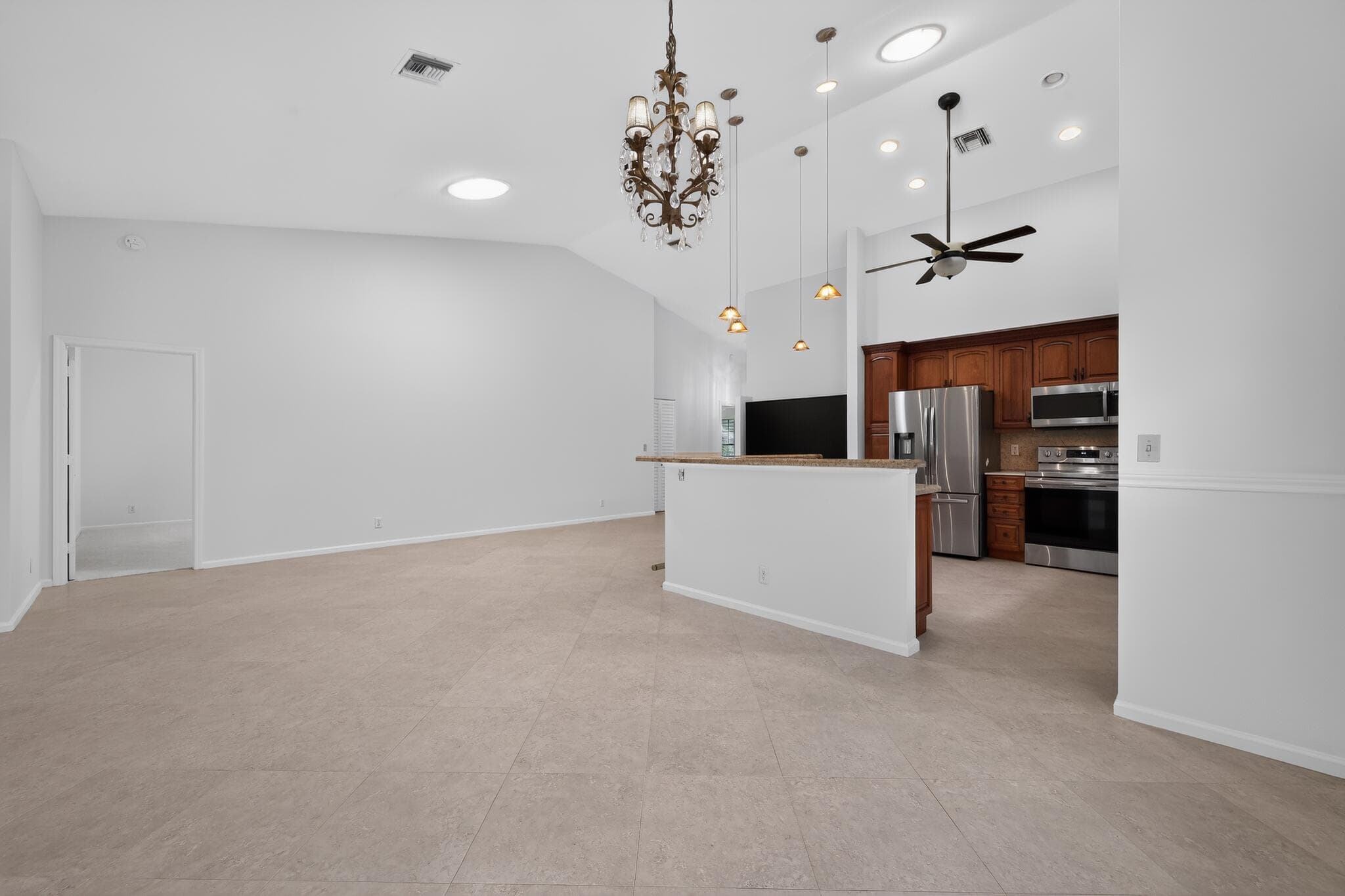 3882 Dafilee Circle, West Palm Beach, FL 33417 — photo 11 of 40