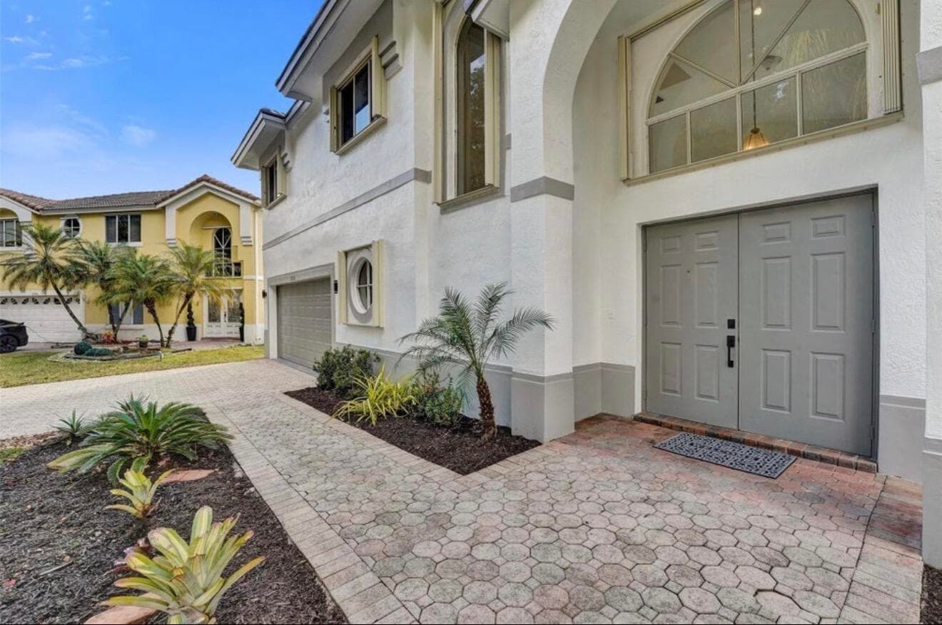 11208 Rhapsody Road, Hollywood, FL 33026 — photo 2 of 22