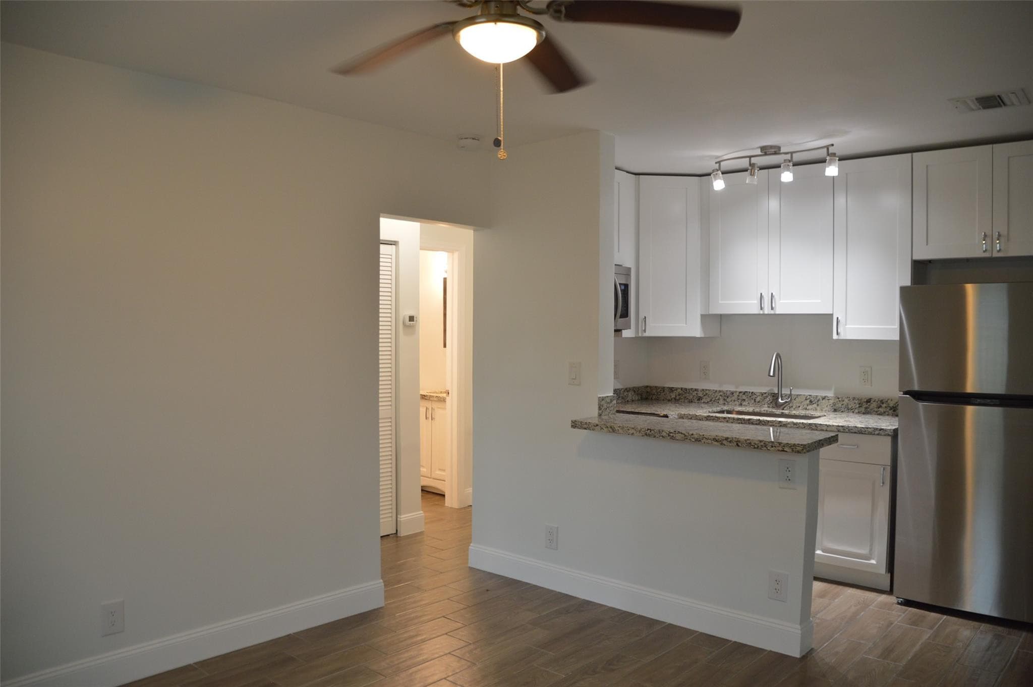 819 NE 14th Court B, Fort Lauderdale, FL 33304 — photo 3 of 9