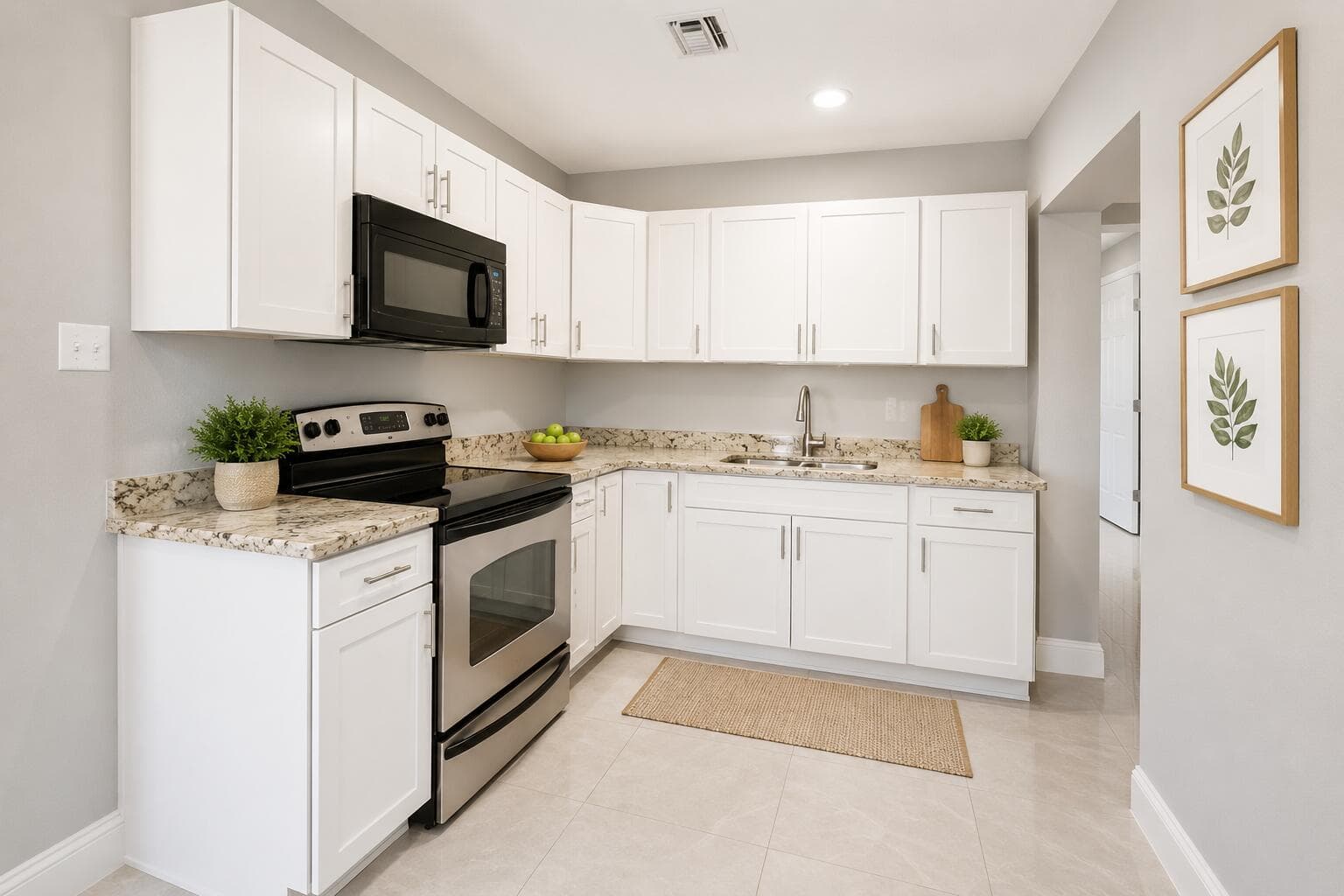 5605 Pinewood Avenue, West Palm Beach, FL 33407 — photo 2 of 9