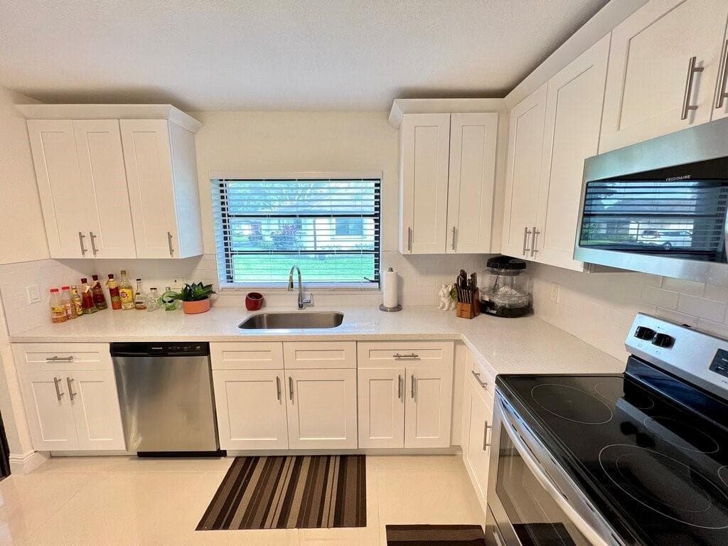 10151 Eaglewood Terrace A, Boynton Beach, FL 33436 — photo 3 of 17