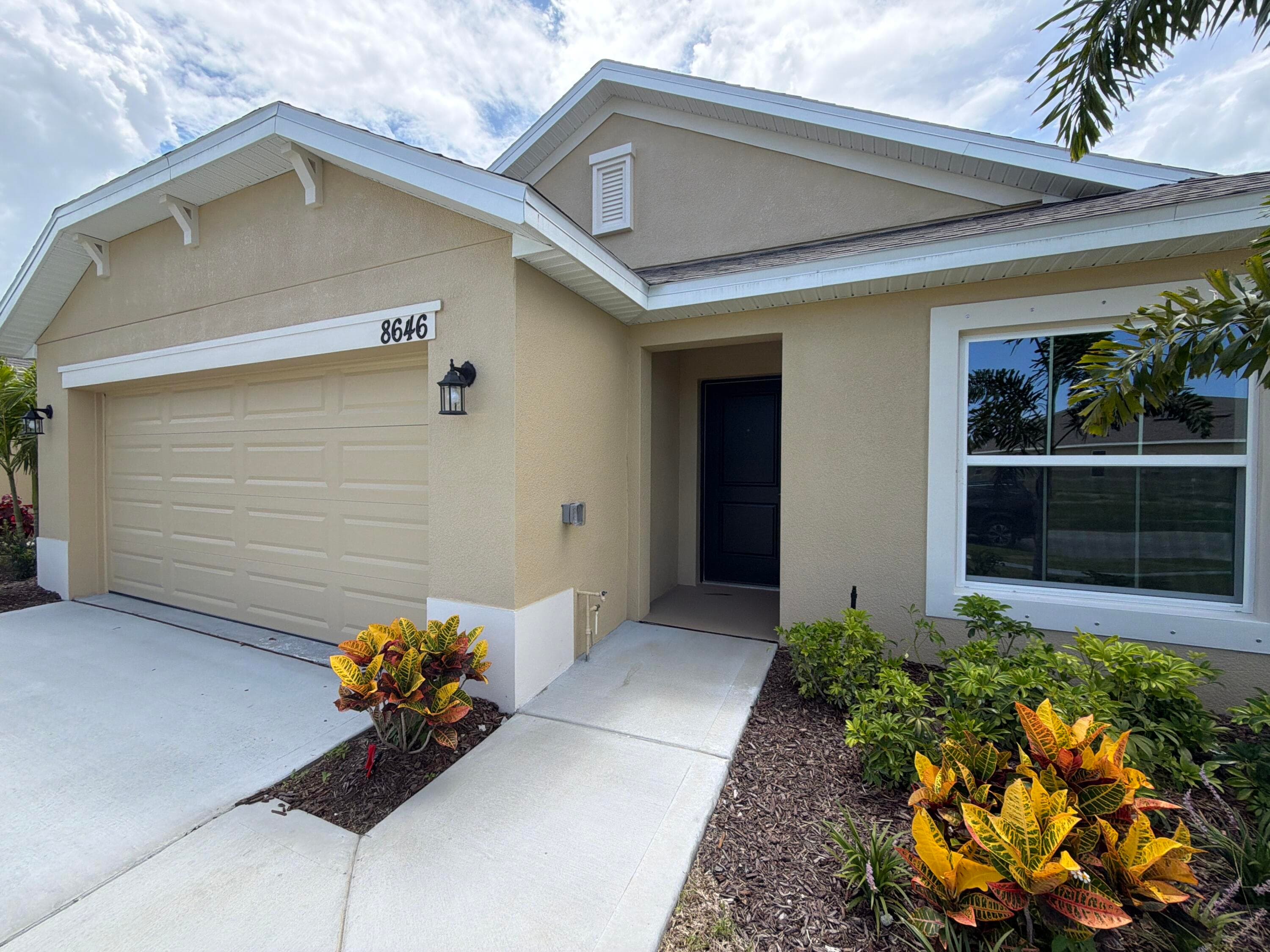 8646 Giovanni Avenue, Fort Pierce, FL 34951 — photo 2 of 43
