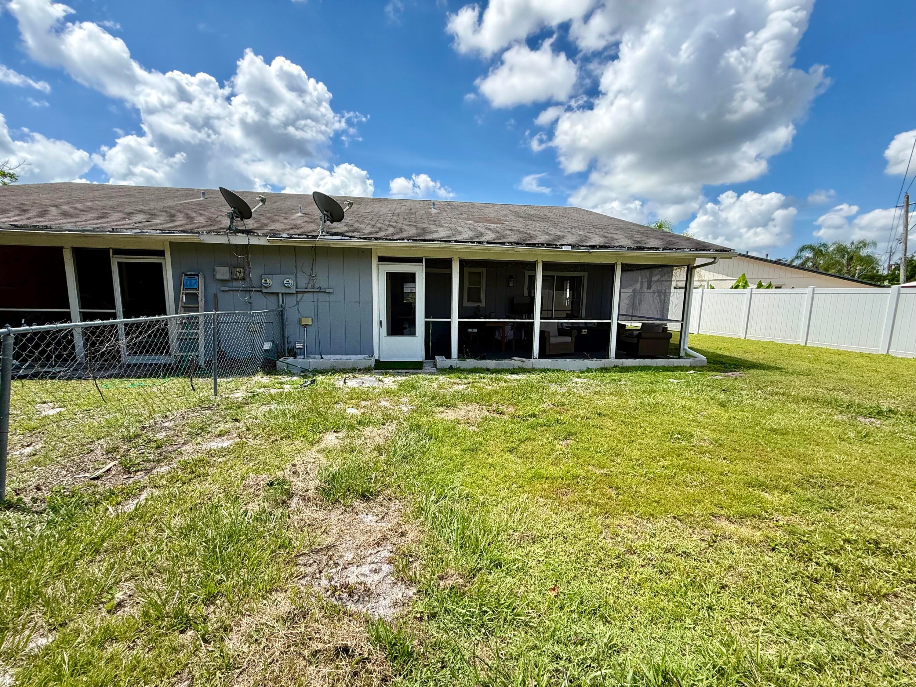 4441-4443 SE Village Road, Stuart, FL 34997 — photo 17 of 31
