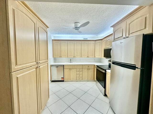 3057 Yarmouth C, Boca Raton, FL 33434 — photo 2 of 55