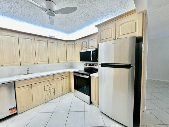 3057 Yarmouth C, Boca Raton, FL 33434 — photo 3 of 55