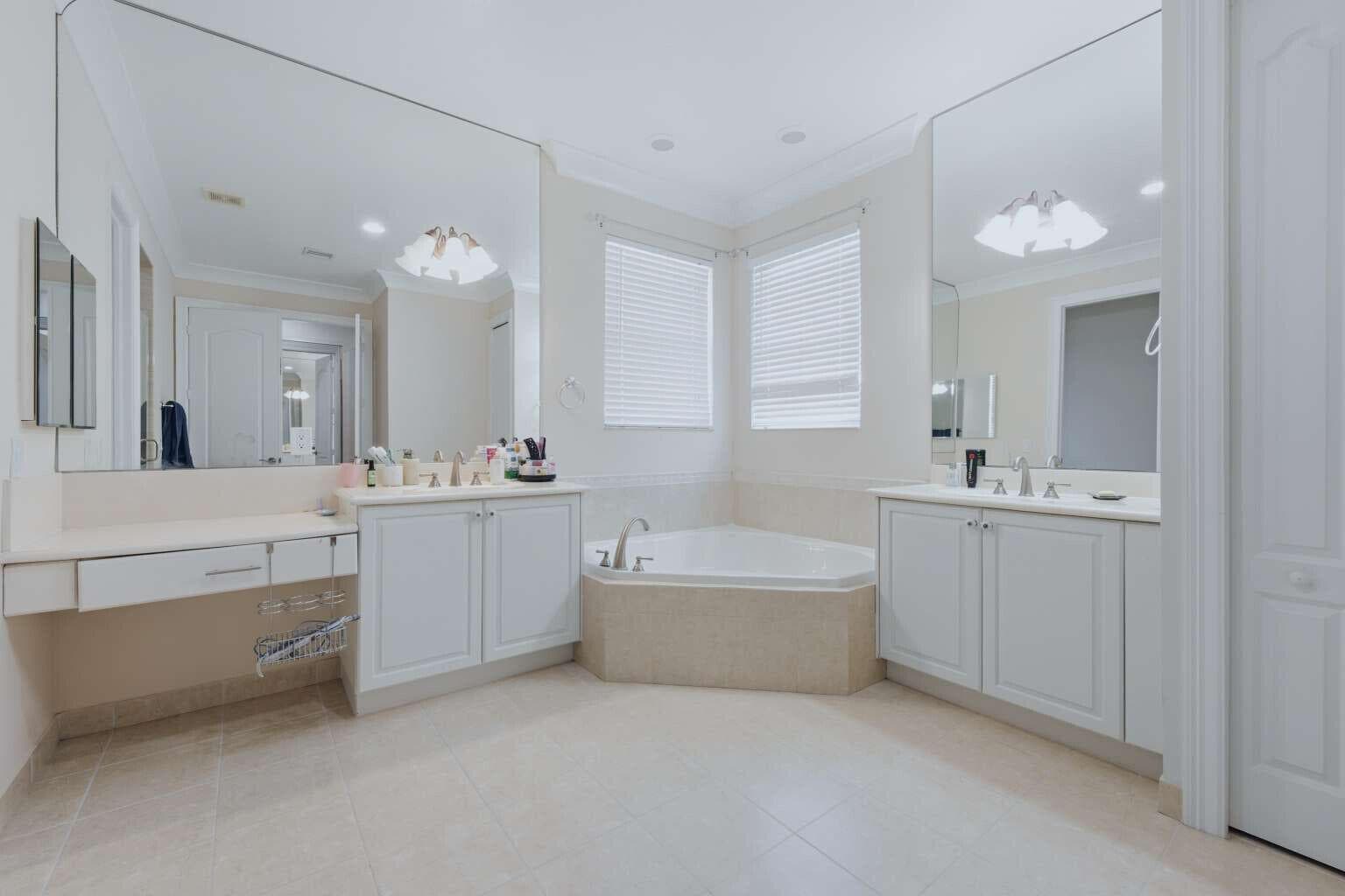 9190 Nugent Trail, West Palm Beach, FL 33411 — photo 26 of 35