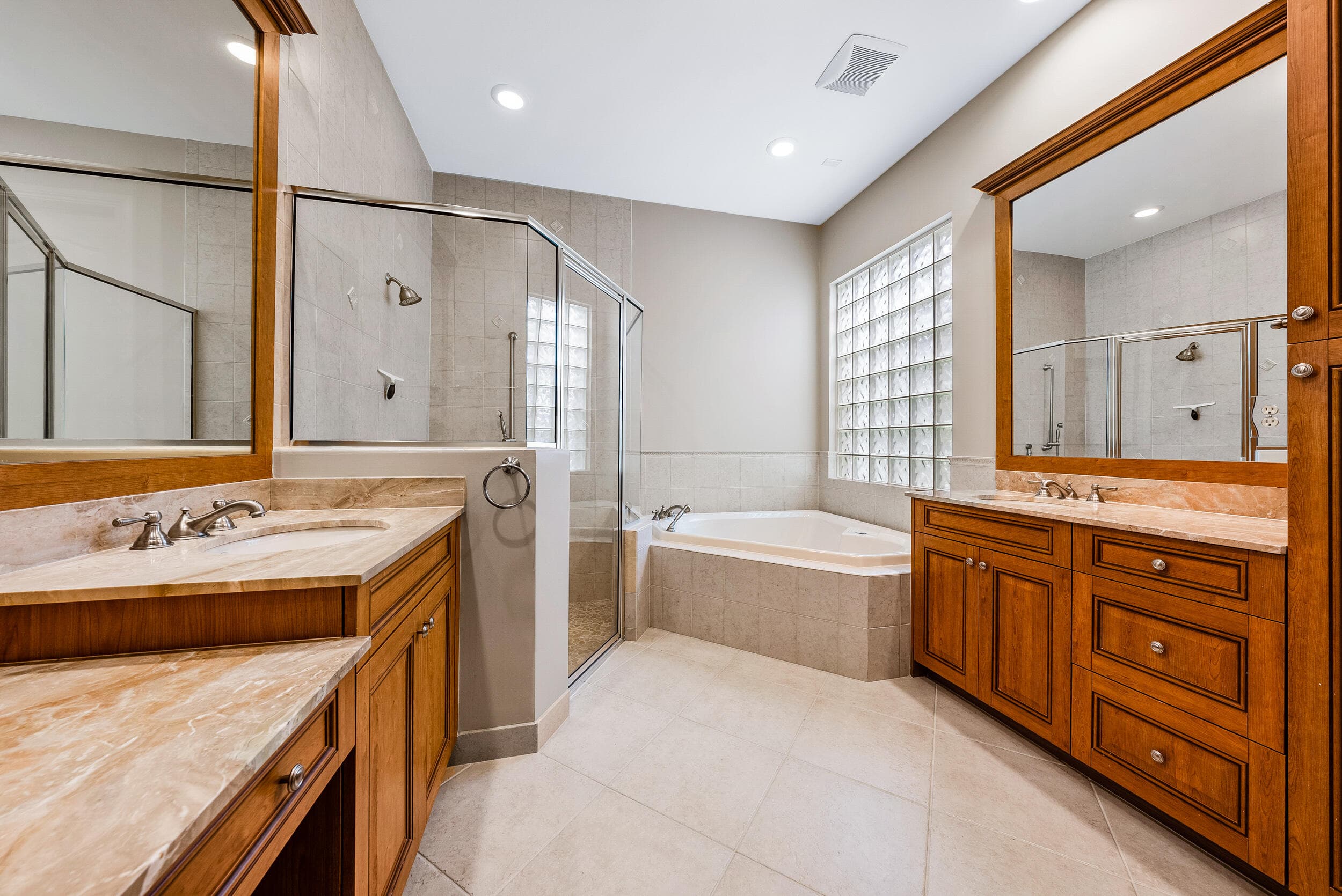6786 Fox Hollow Drive, West Palm Beach, FL 33412 — photo 28 of 76