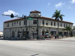 Retail in Fort Pierce — photo 1 of 1